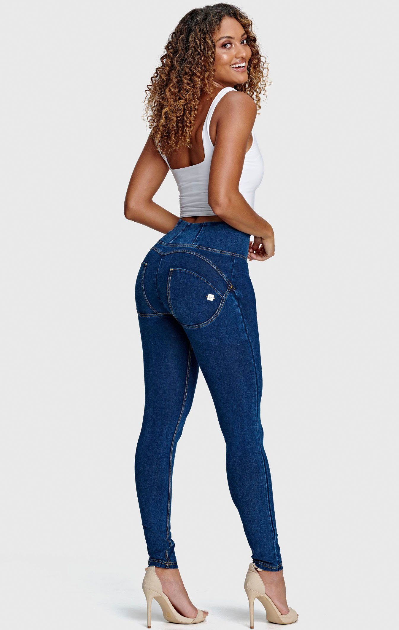 yellow Bund dark mit hohem Push-Up Jeggings Effekt WRUP Freddy blue und