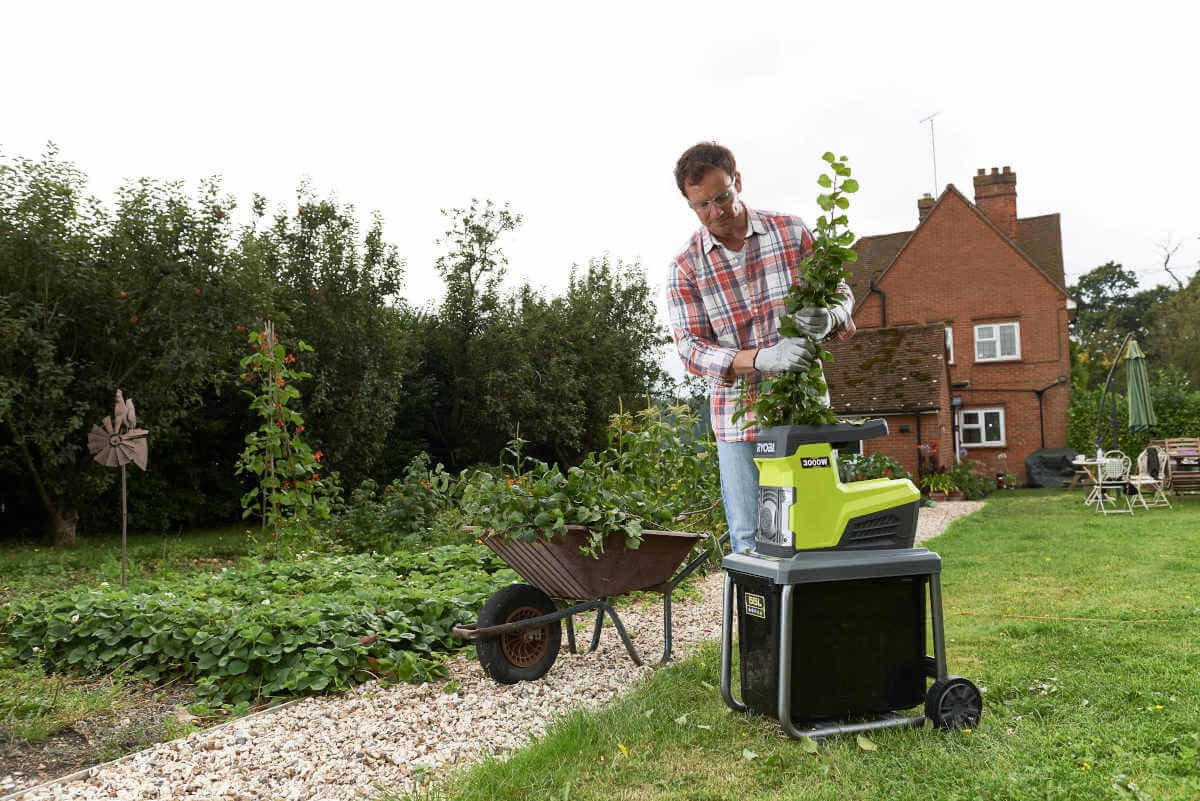 RYOBI Leisehäcksler RYOBI RHS3045U Elektro-Leisehäcksler, Schredder, 3000W, 45mm Aststärke