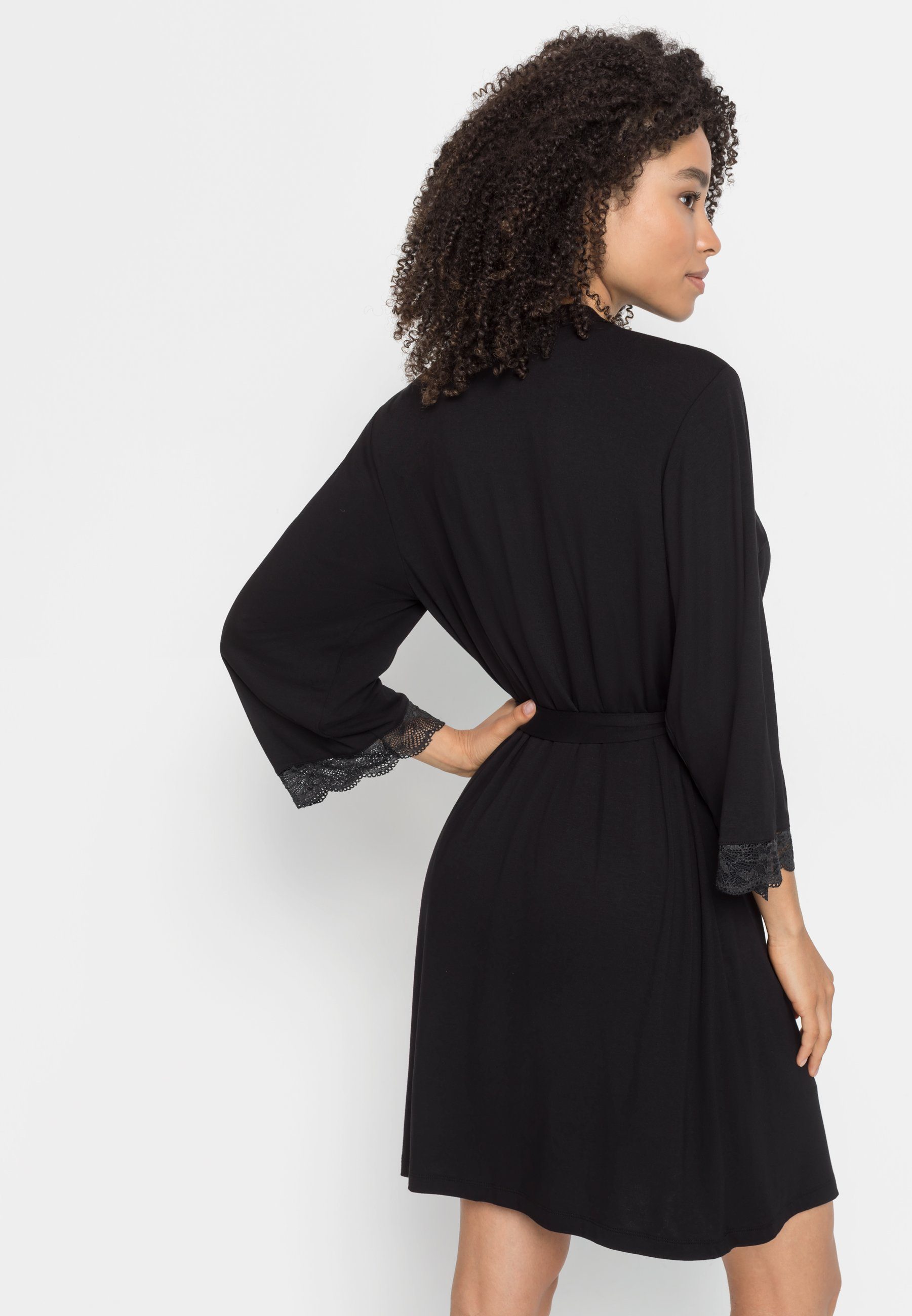 LASCANA Kimono, Midilänge, Single-Jersey, Kimono-Kragen, schwarz mit Spitzendetails schönen