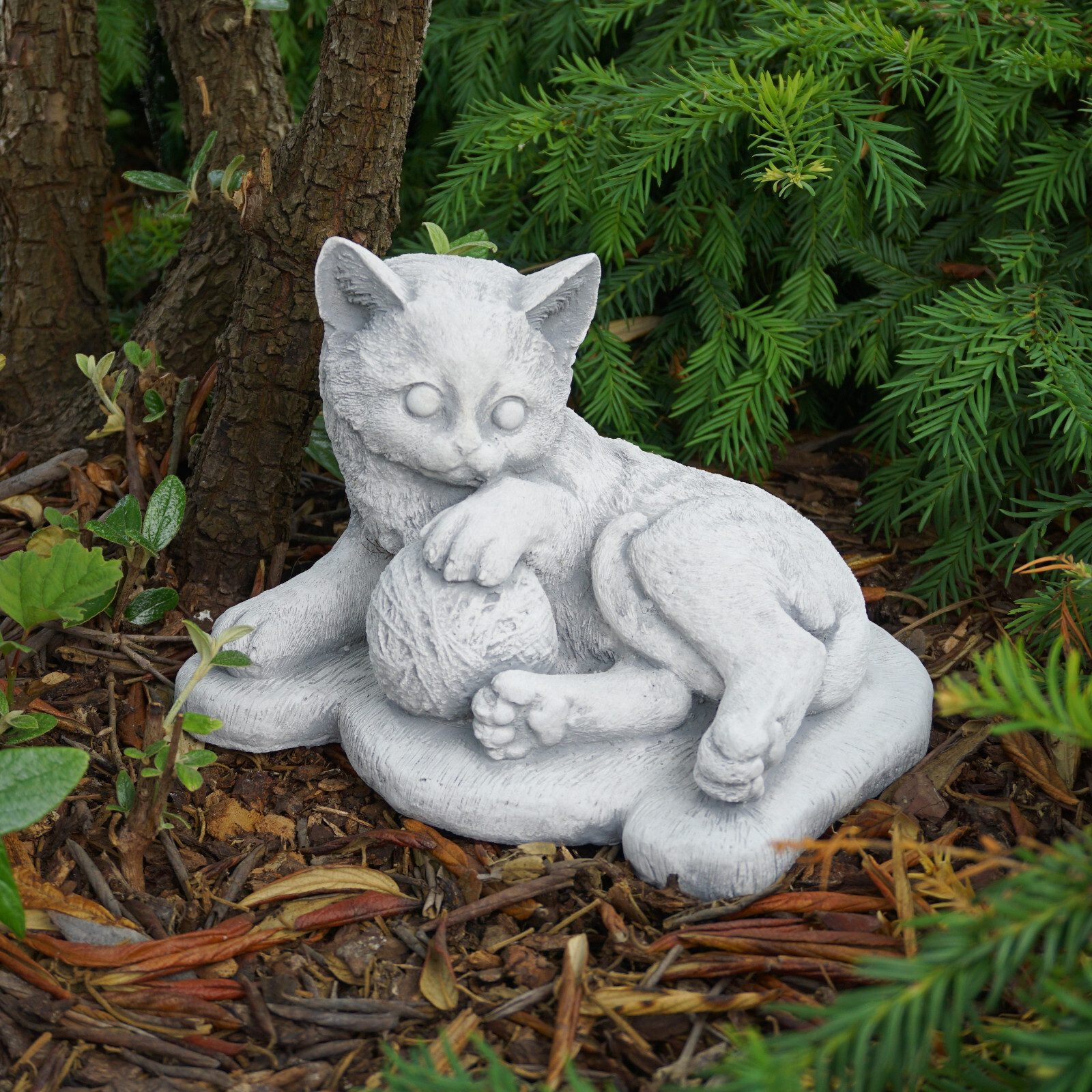 Gartenfigur Katze mit Wollknäuel, H. 19 cm, 6 kg