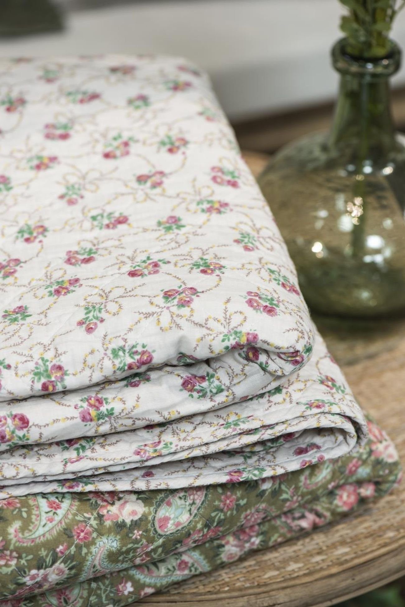 Wohndecke Decke Quilt Tagesdecke Überwurf Beige mit Rosen 180x130cm Ib Laursen, Ib Laursen