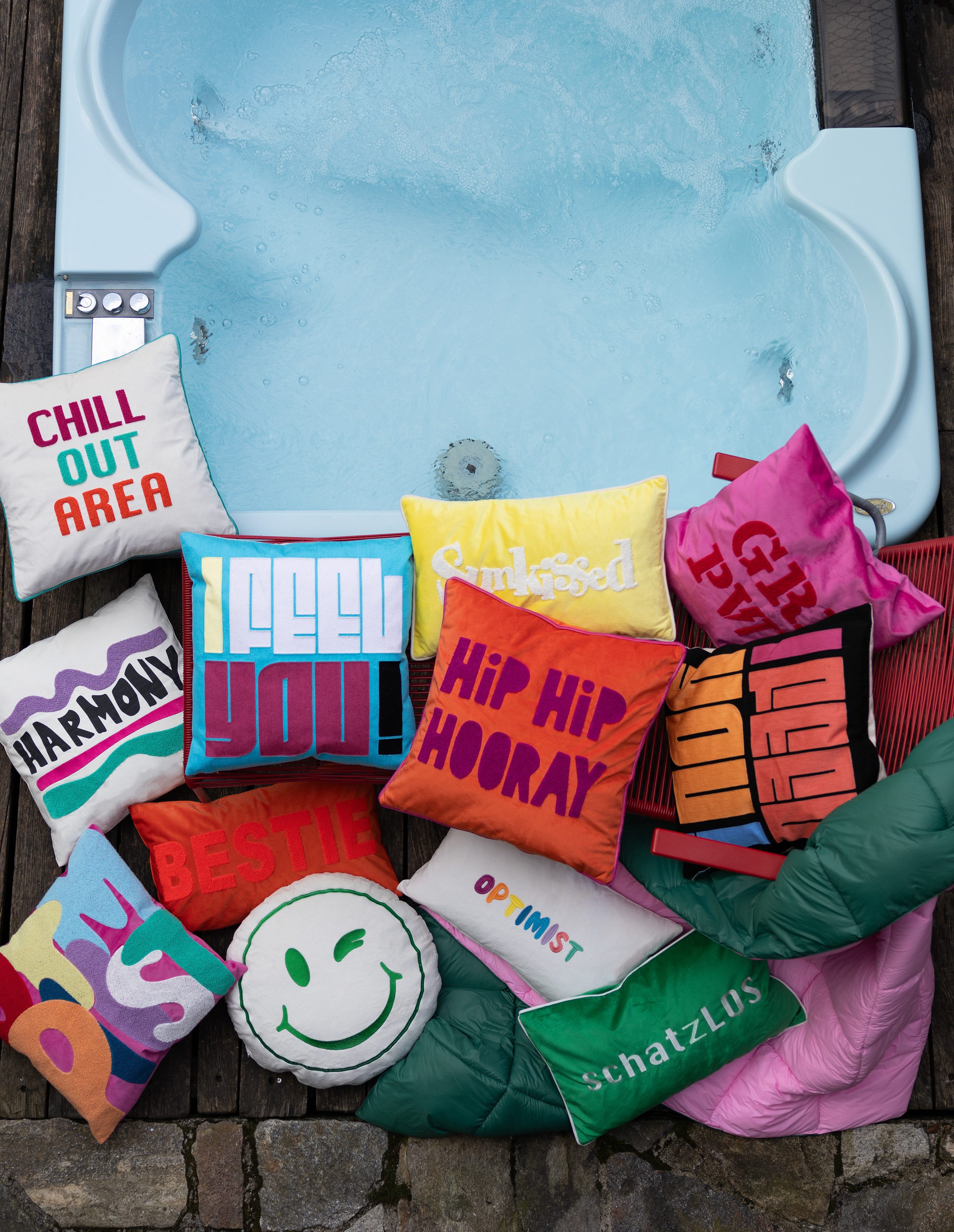 PAD Dekokissen LETTERS, farbige Keder, mit Schriftzug, verschiedene Größen