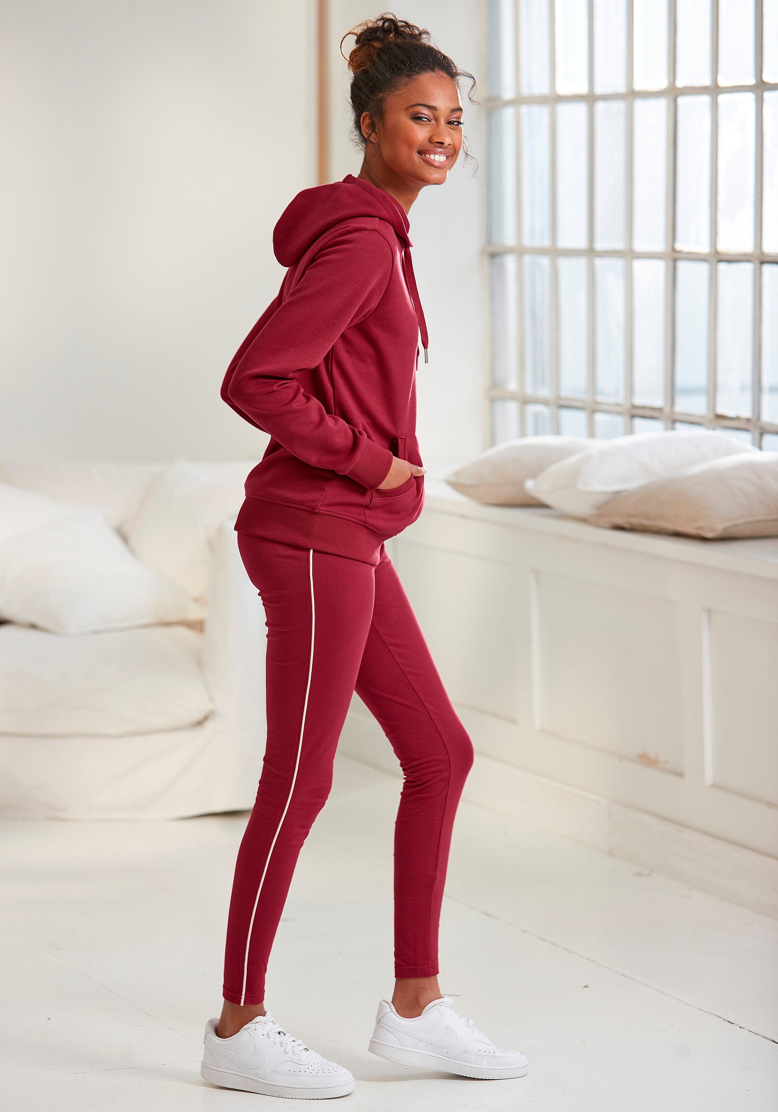 KangaROOS Hoodie mit Kängurutasche, Loungewear