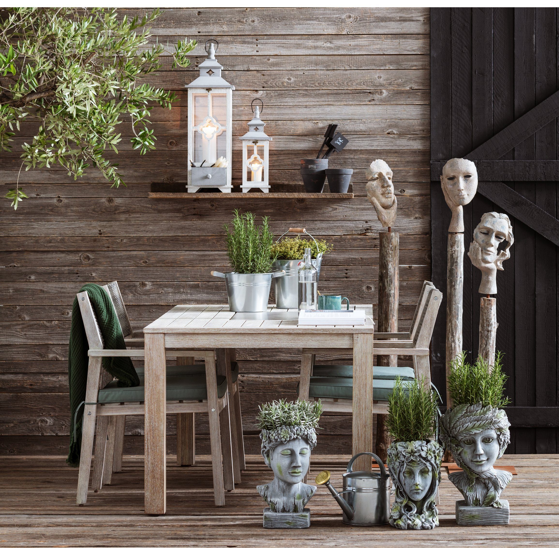 Dehner Gartenfigur Apollo, 40.5 x 24 x 23.5 cm, Magnesia, Imposanter Pflanztopf, robust und stilvoll für besondere Pflanzen