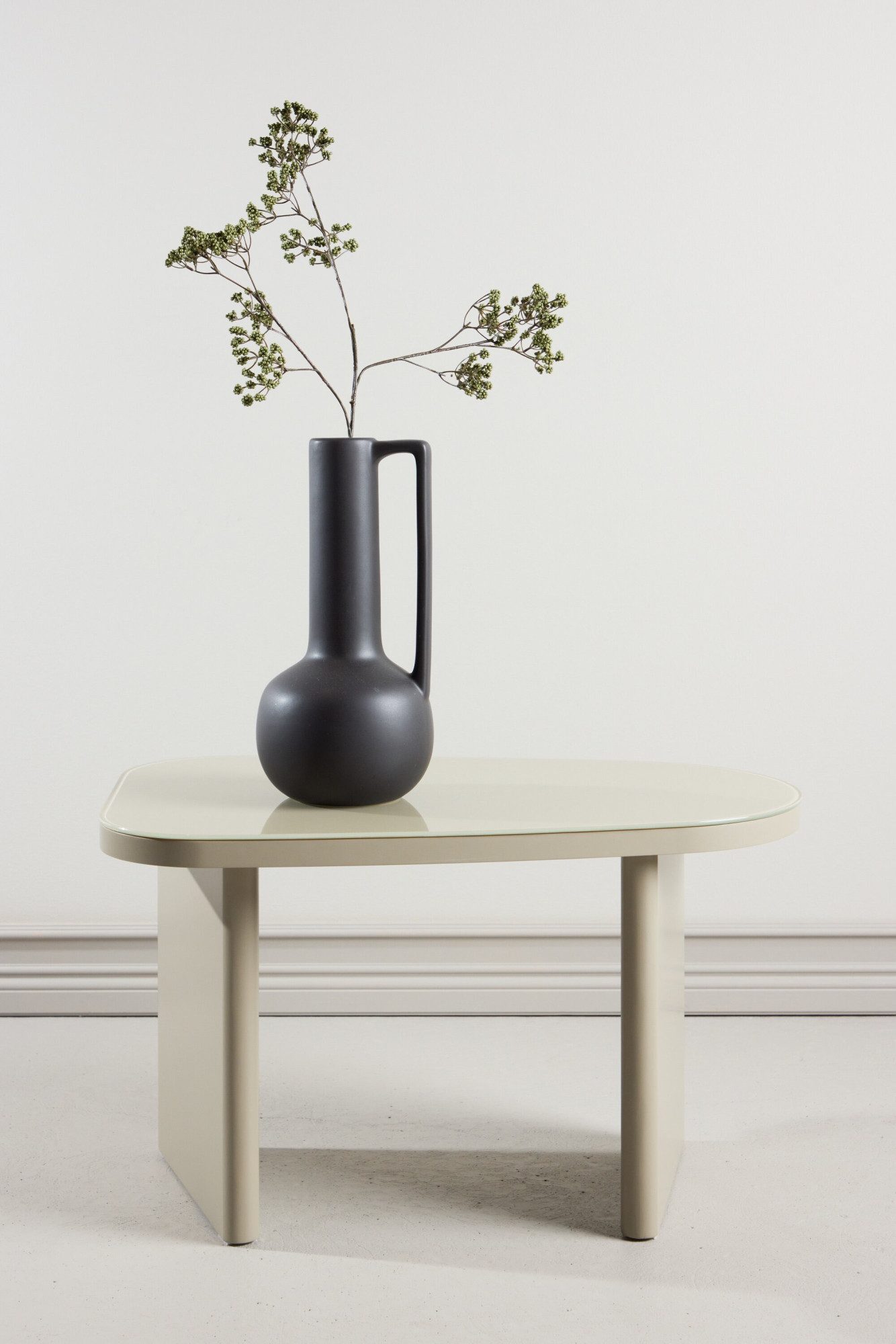 Venture Home Beistelltisch Grönvik, ovaler Beistelltisch 70 × 45 cm mit Glasplatte in Beige, Ablagetisch, Glas transparent, MDF-Gestell beige, oval, dekorativ
