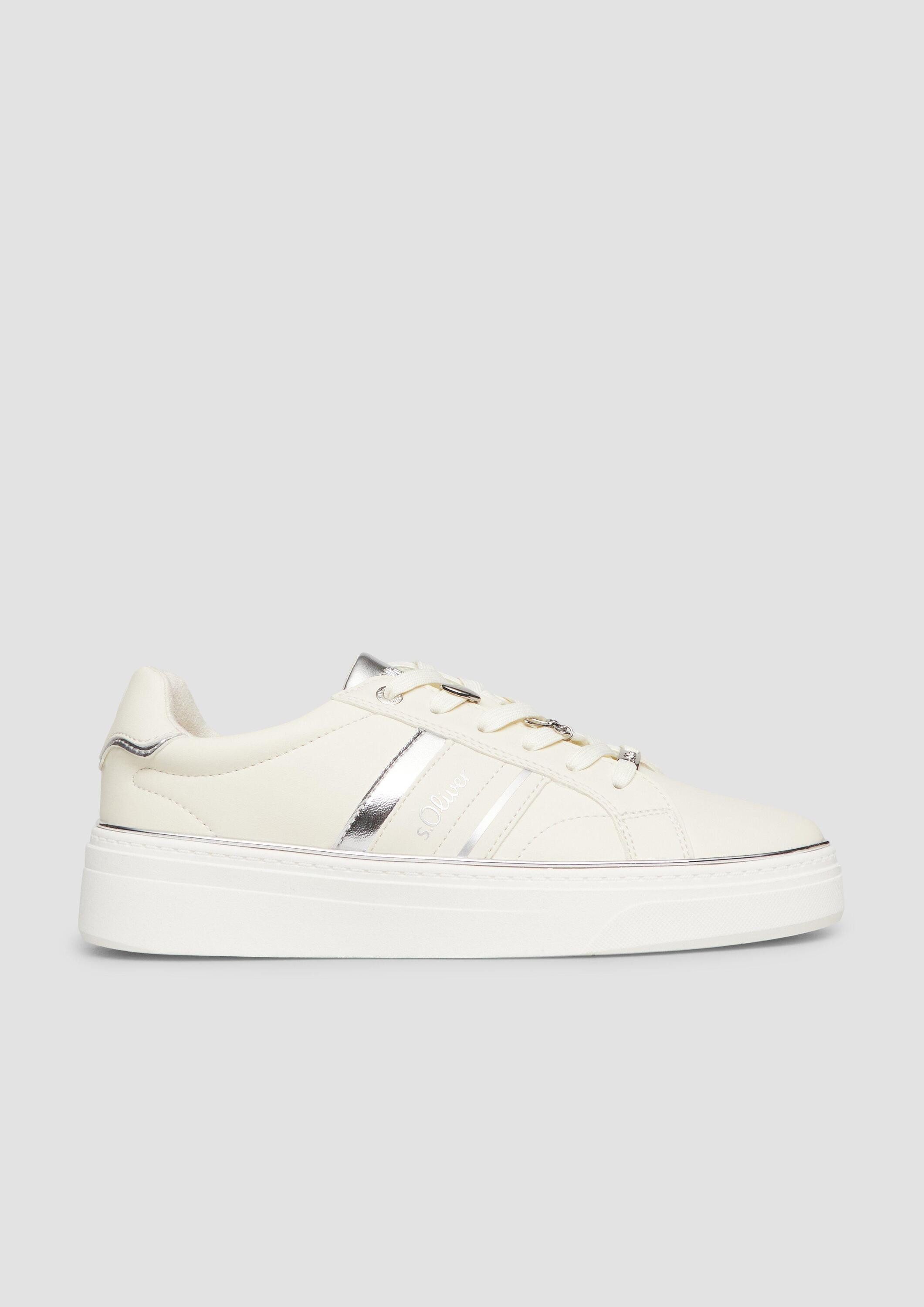 s.Oliver Sneakers Sneaker Sneaker mit Plateau-Sohle und Logo-Detail