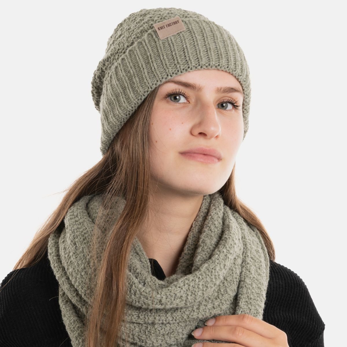 Knit Factory Strickmütze Haze Mütze Urban Green (1-St) Mütze Strickmütze Wollmütze unifarbend