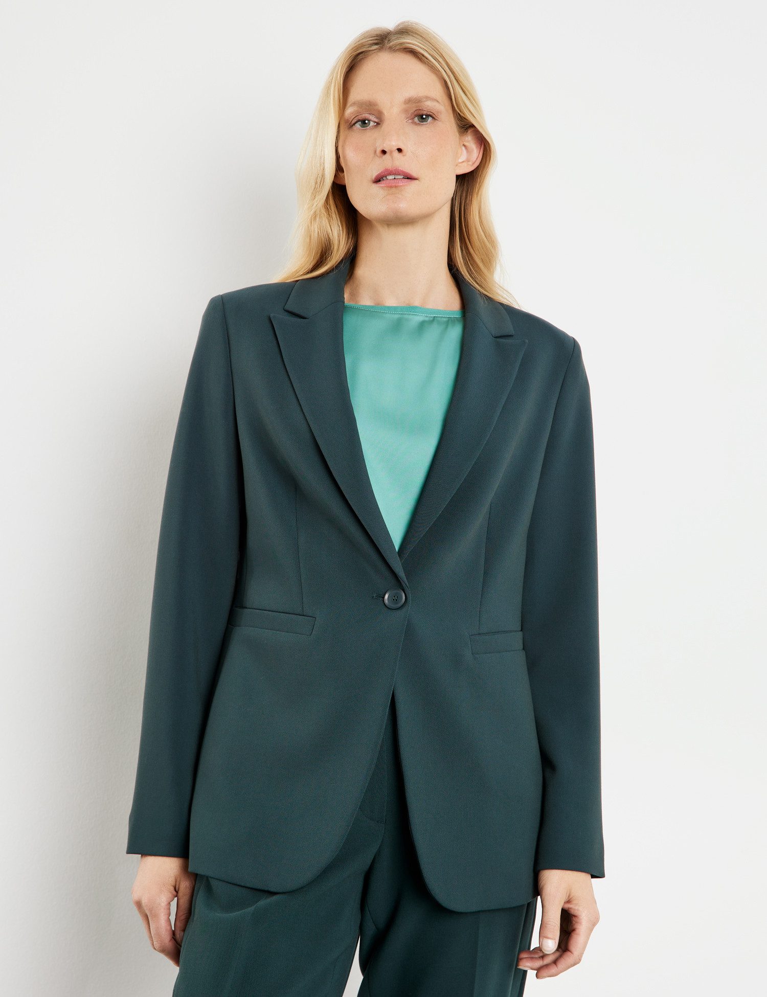 GERRY WEBER Jackenblazer Klassischer Blazer mit Bewegungsschlitz