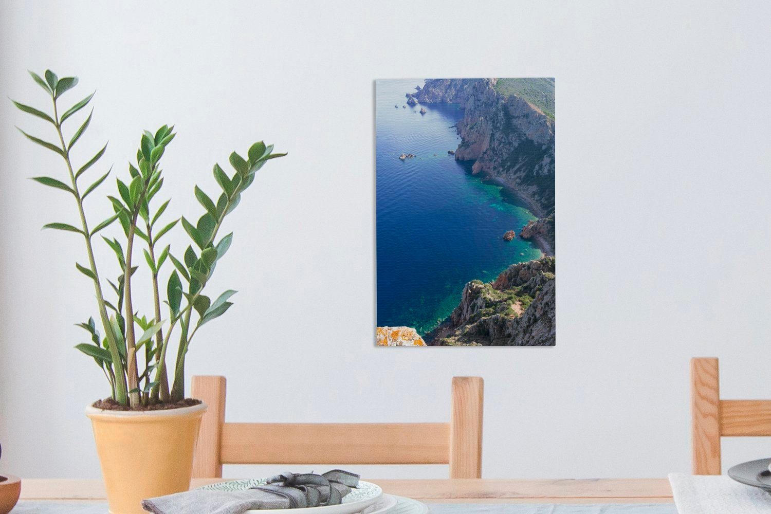 felsigen Leinwandbild Leinwandbild Küste Zackenaufhänger, bespannt OneMillionCanvasses® Frankreich, St), Luftaufnahme in inkl. einer (1 cm Gemälde, fertig 20x30