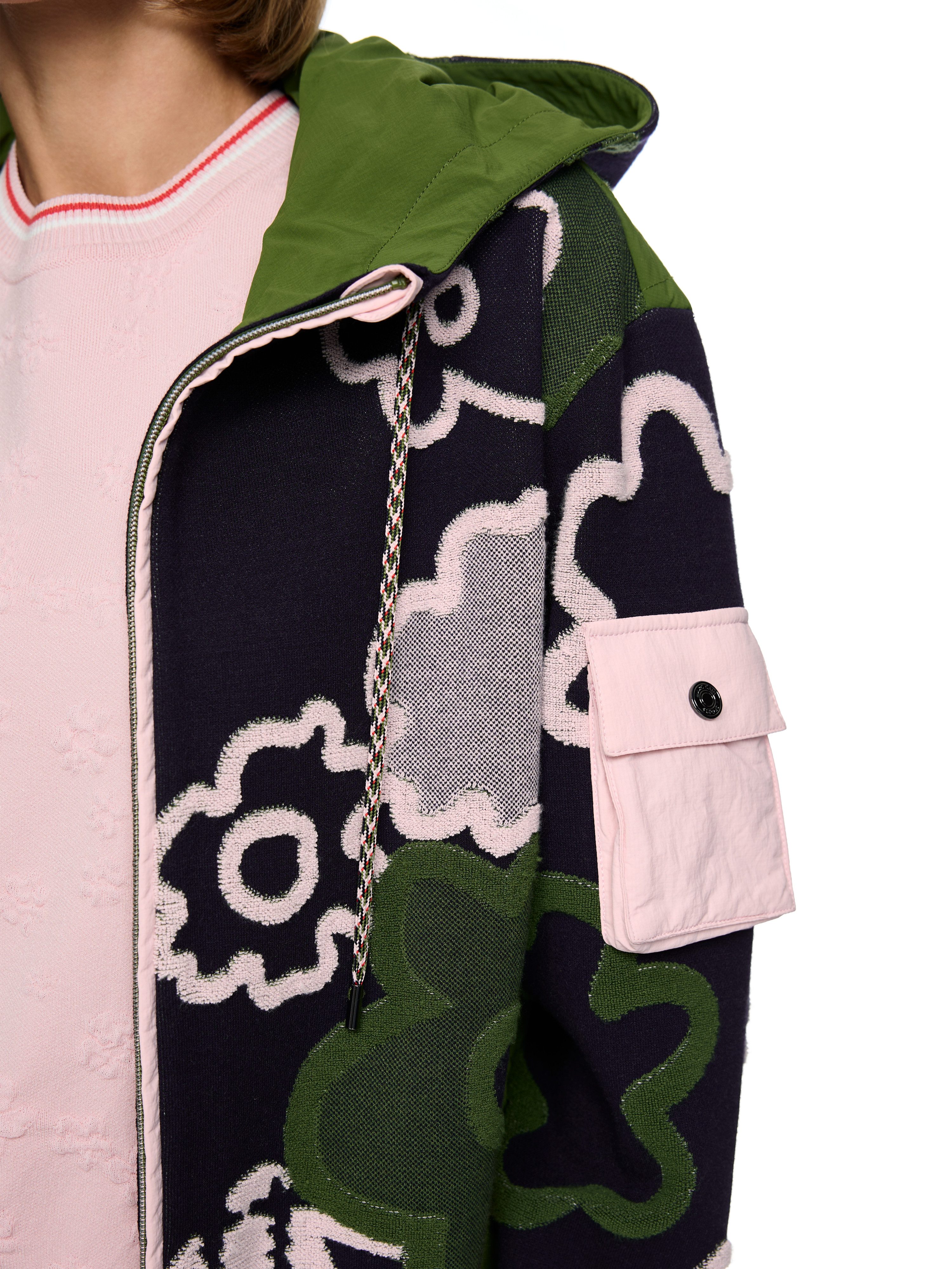 Marc Cain Cardigan Countryside Calling Premium Damenmode Sportlich, mit Blumenmuster
