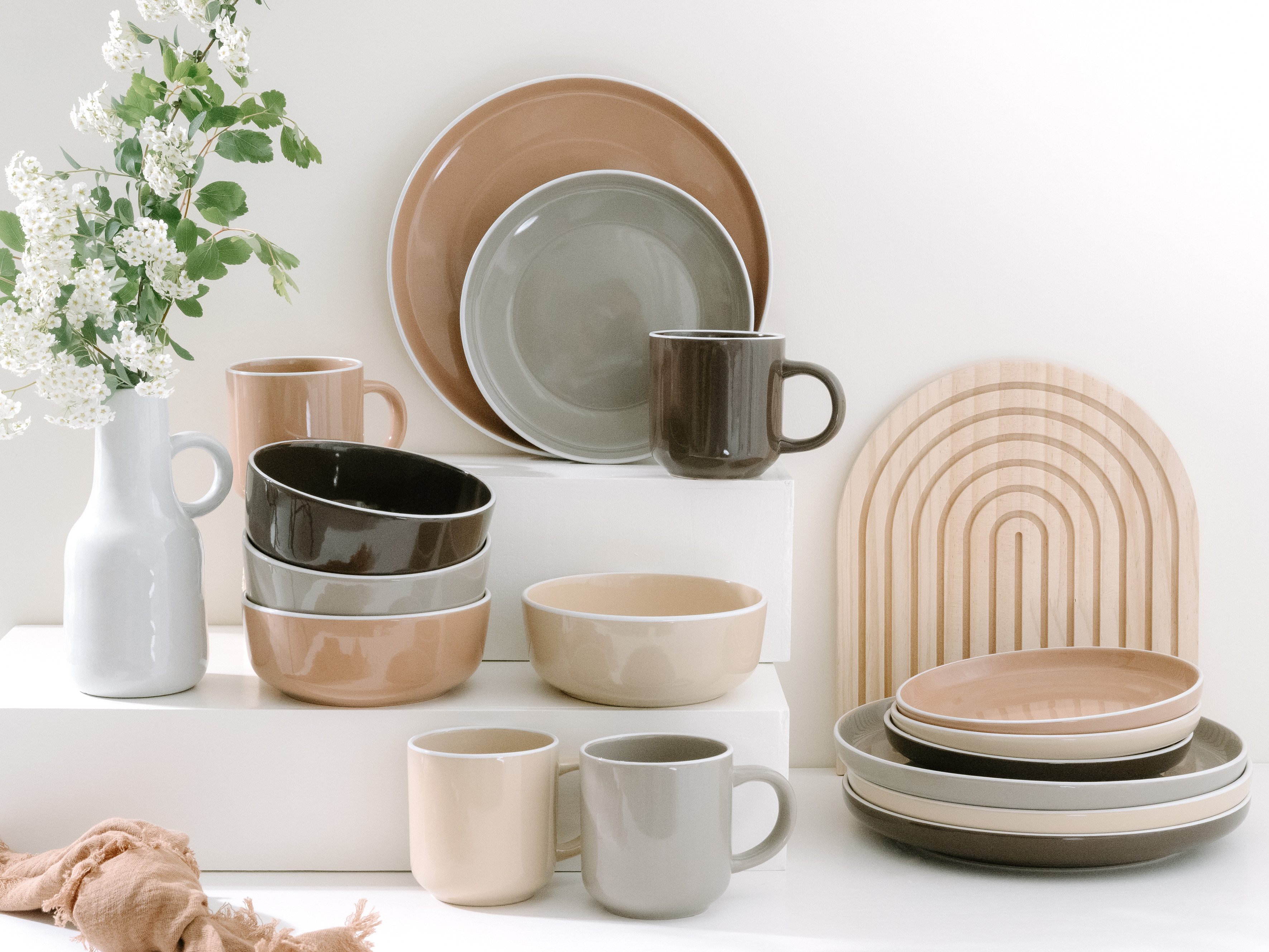 CreaTable Kombiservice Nordic Mocha Mousse, Service 16-tlg. (16-tlg), 4 Personen, Steinzeug, Nordische Ästhetik, Glanzvolle Glasur