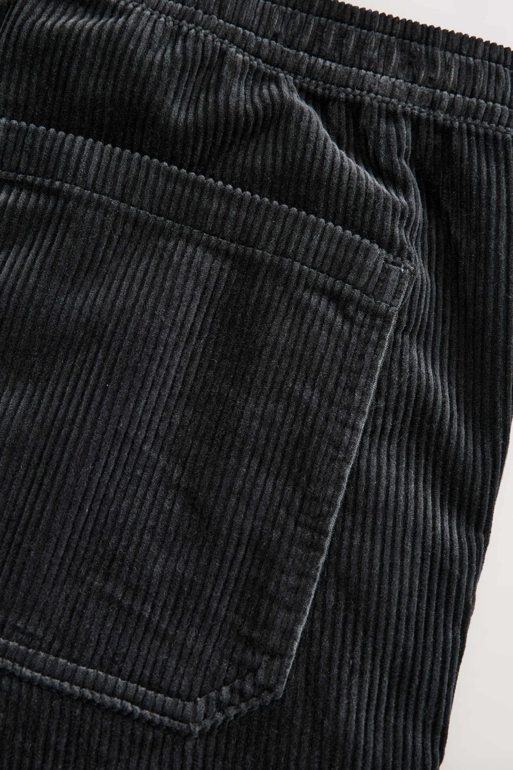 Next Cordhose Relaxed Fit Cord-Jogginghose mit konischem Bein (1-tlg) günstig online kaufen