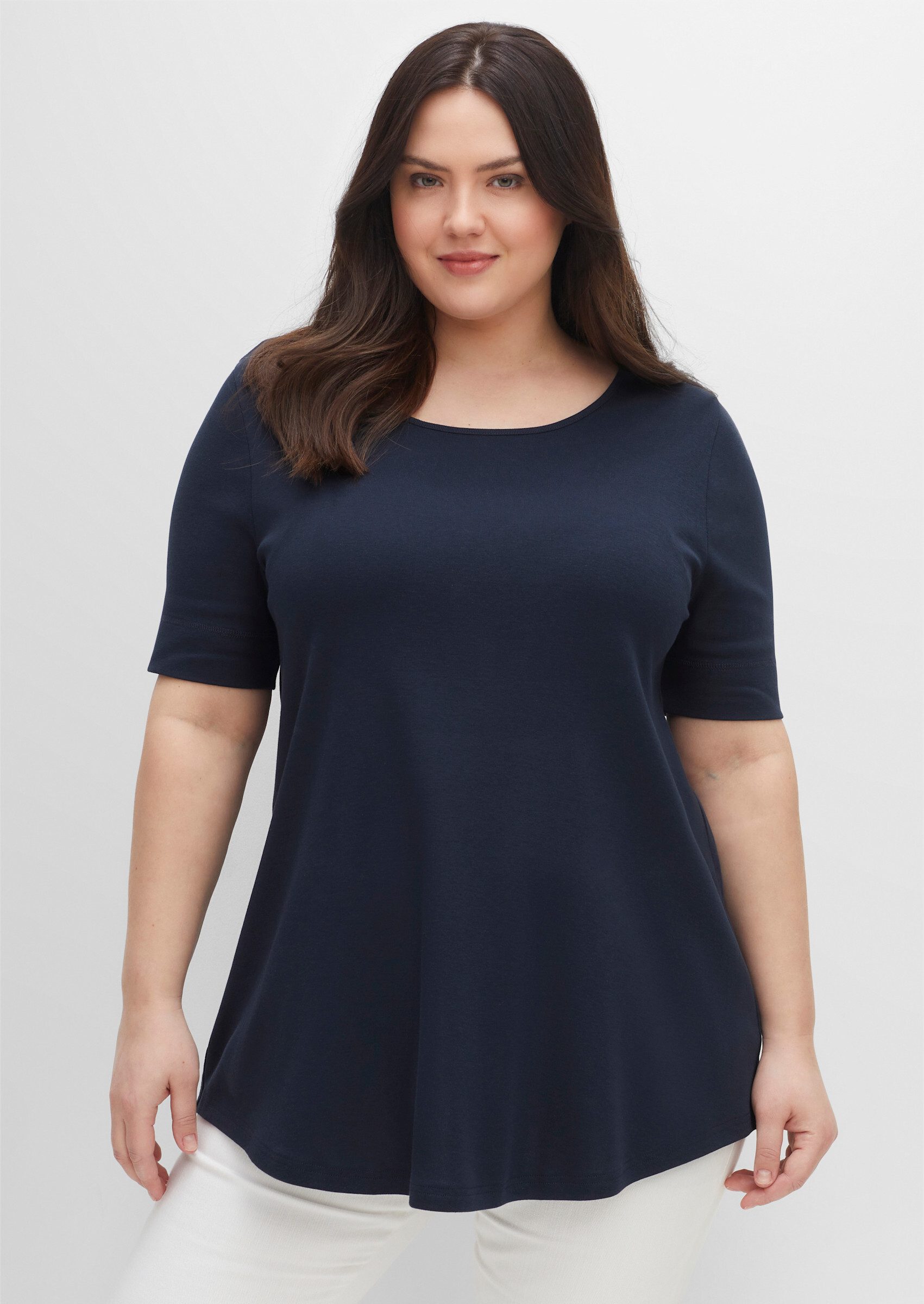 Sheego T-Shirt Longshirt . mit abgerundetem Saum günstig online kaufen