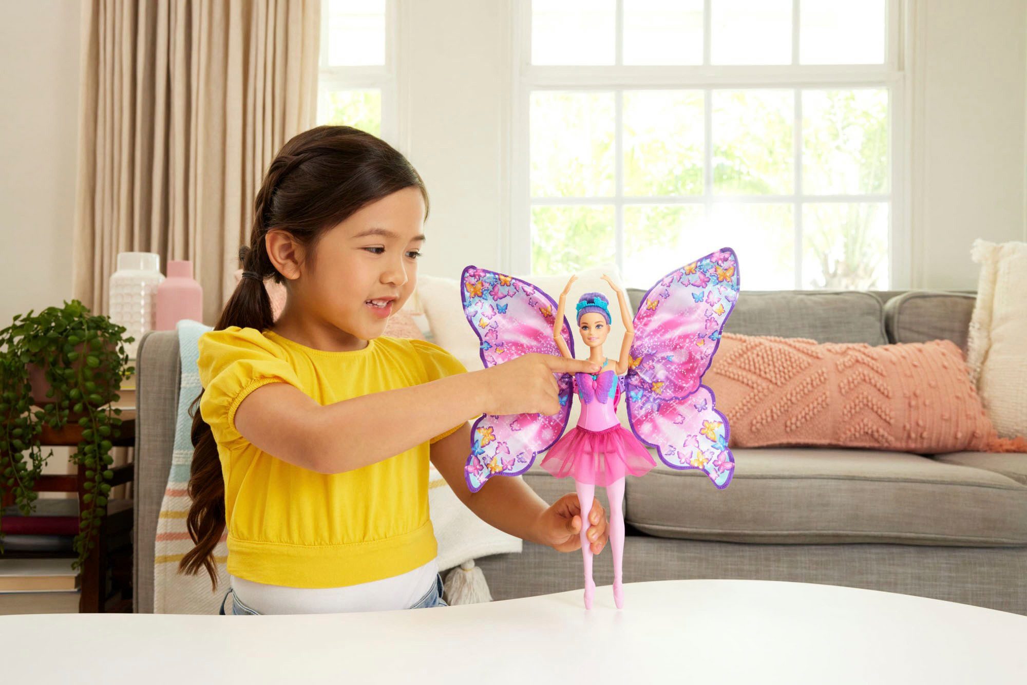 Barbie Anziehpuppe Dance and Flutter Tanz, violette Haare, mit 2-in-1-Verwa günstig online kaufen
