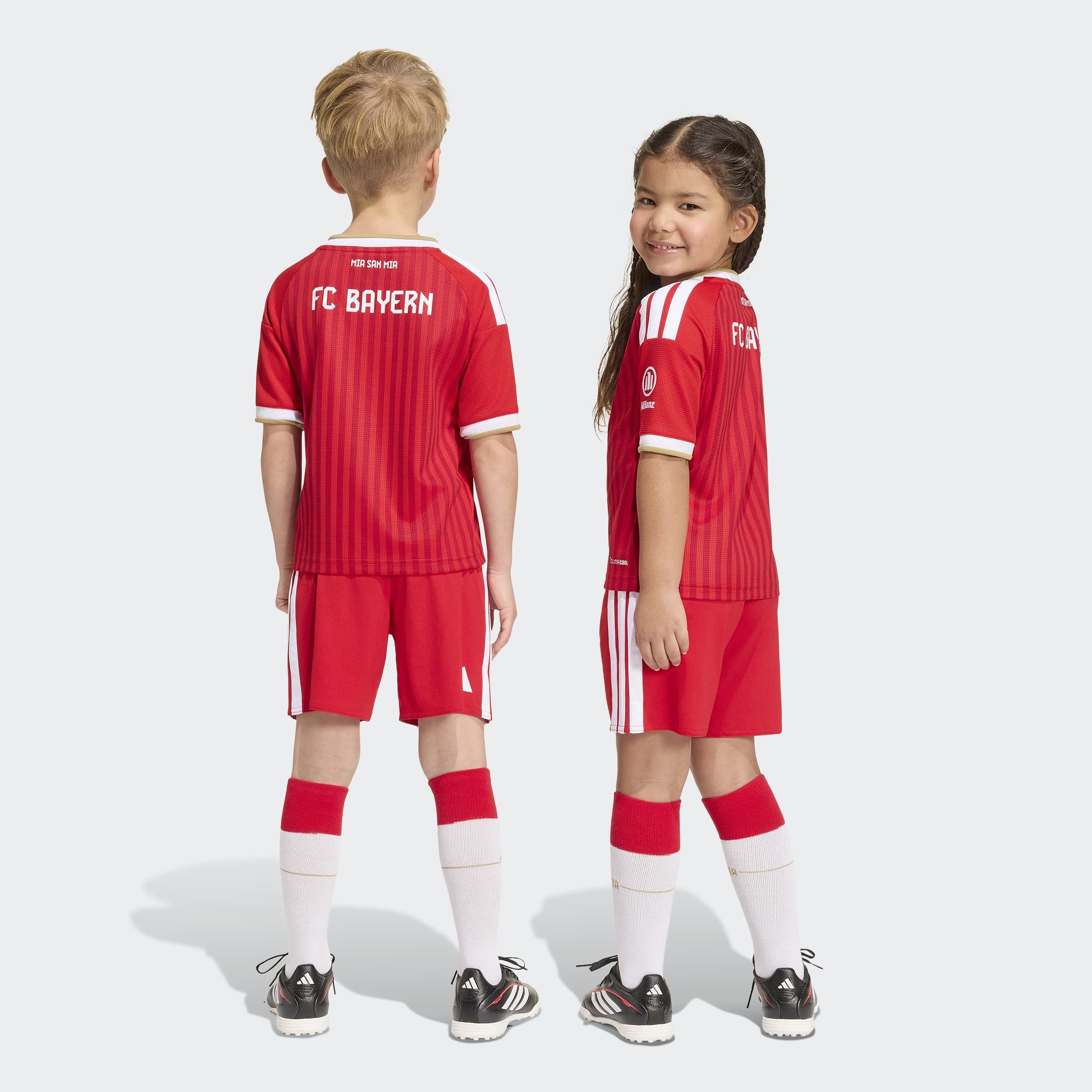 adidas Performance Trainingsanzug FCB H MINI (2-tlg), für junge Fußballfans, mit regulärem Schnitt, zweiteiliges Set