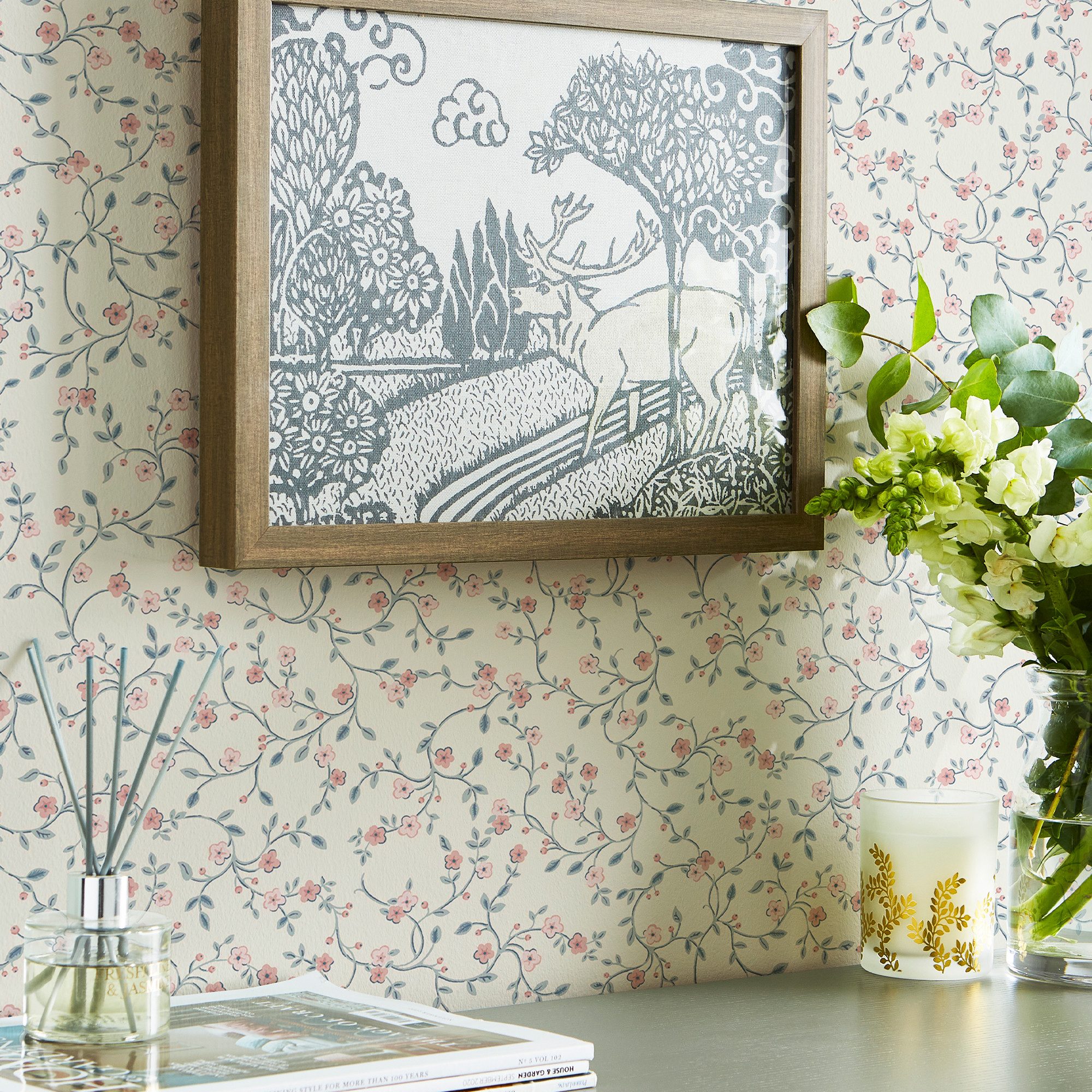 LAURA ASHLEY Vliestapete Blencow Sprig, glatt, geblümt, (1 St), 10mx52cm (ca. 5m2)