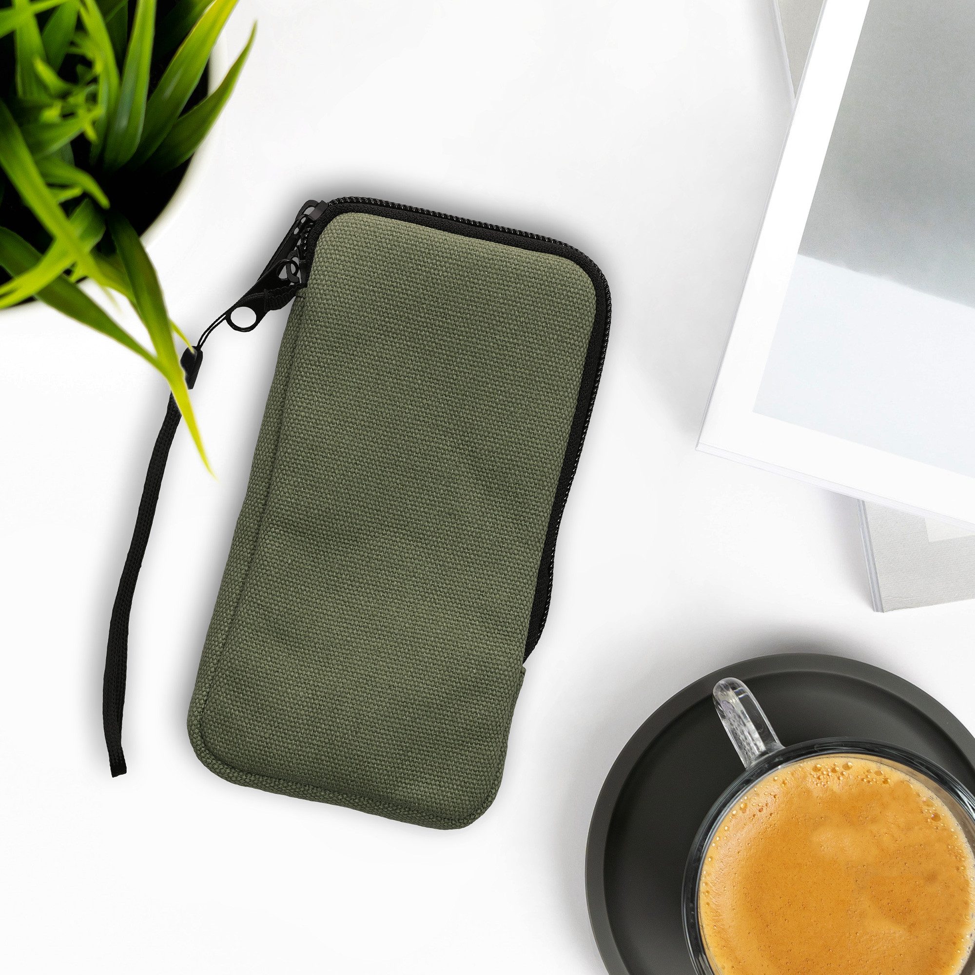 kwmobile Handytasche Handy Tasche für Smartphones XL - 6,7/6,8" Hülle (1-tlg), Canvas Handyhülle mit Mikrofaser Inlay in Olivgrün