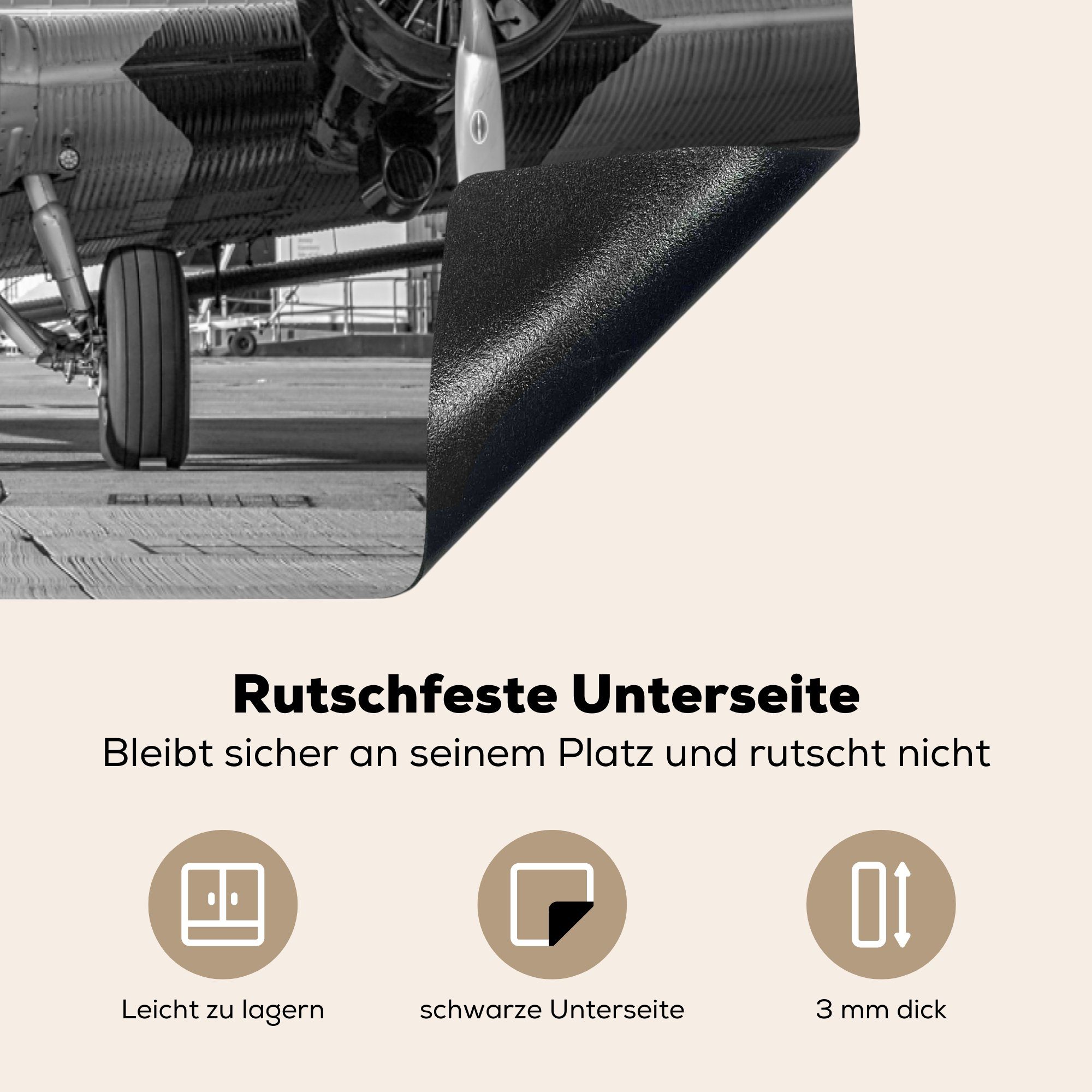 83x51 (1 Flugzeug cm, - tlg), Vinyl, - für Fliegen - Arbeitsplatte MuchoWow Herdblende-/Abdeckplatte Schwarz küche Weiß, Ceranfeldabdeckung,