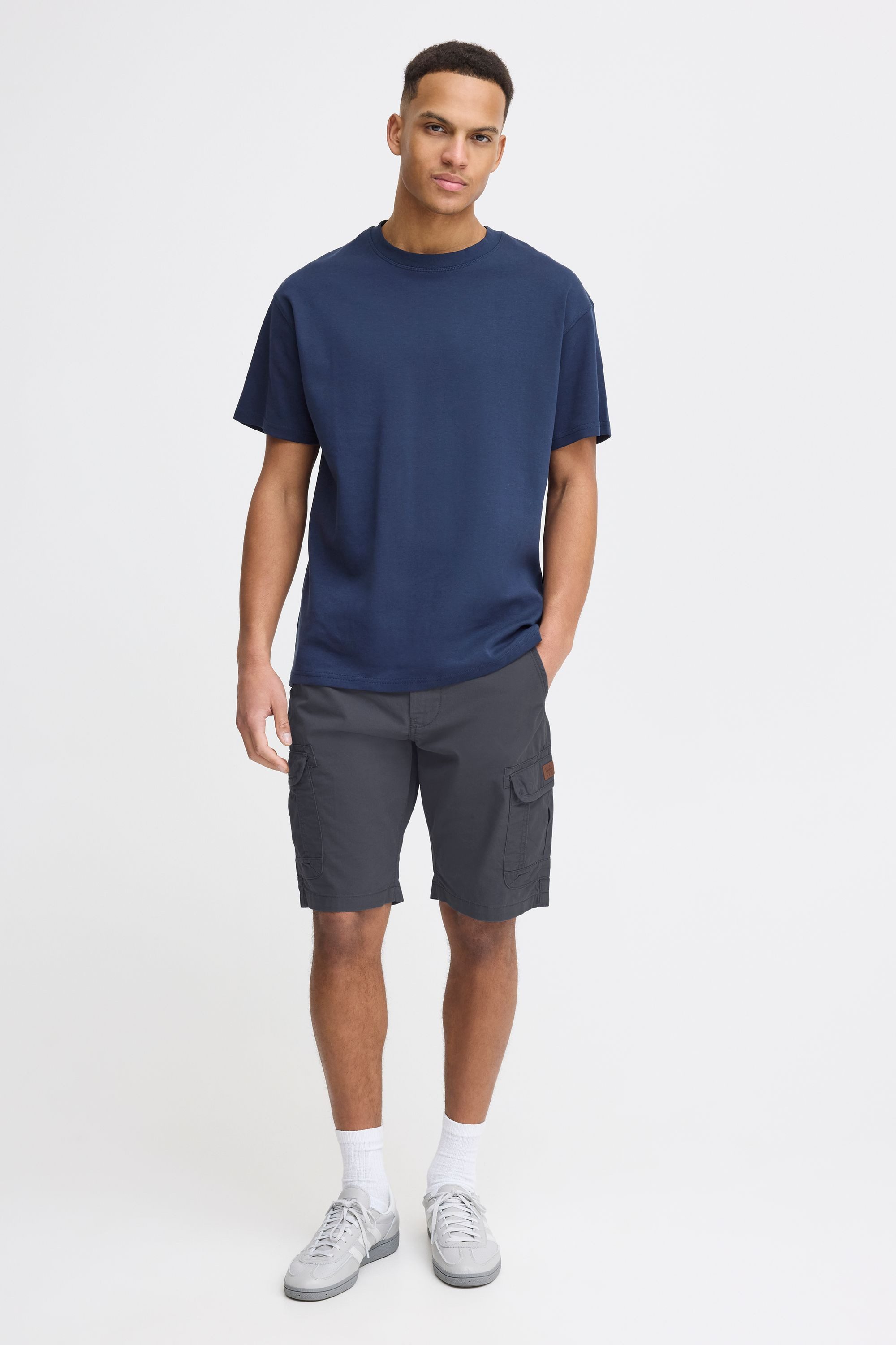 Blend Cargoshorts BHCrixus Stilvolle Cargo Shorts mit Taschen