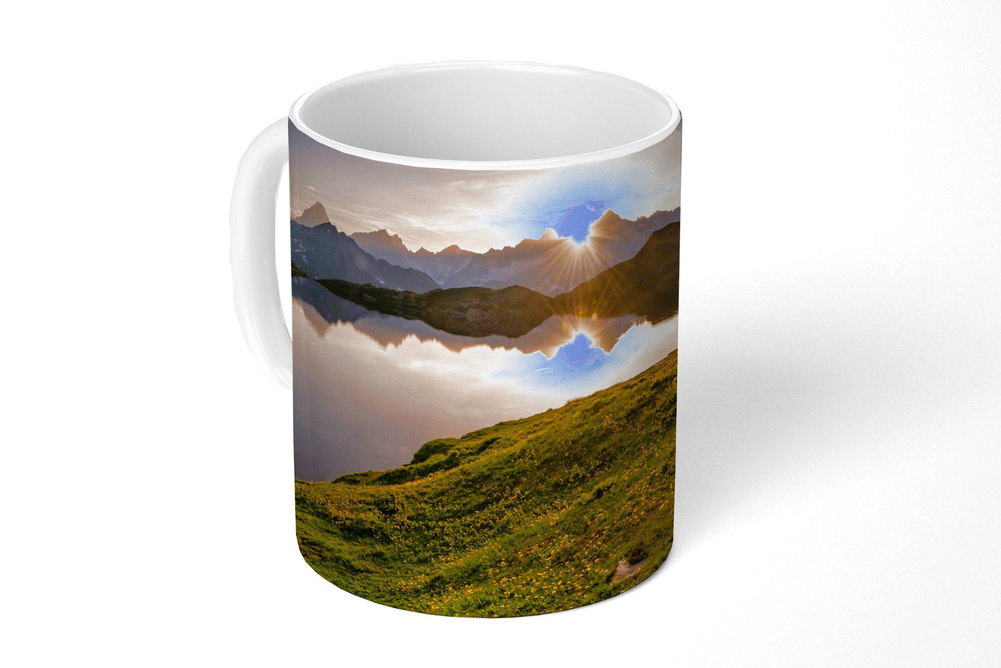 Geschenk - - Becher, Alpen Teetasse, Wasser, Tasse Keramik, Kaffeetassen, MuchoWow Teetasse, Schweiz