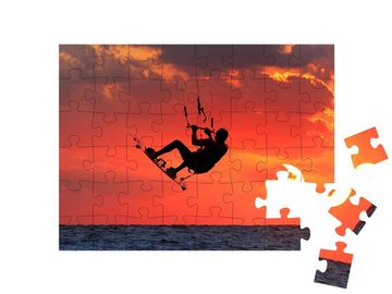 puzzleYOU Puzzle Kite-Surfen im glühenden Sonnenuntergang, 48 Puzzleteile, puzzleYOU-Kollektionen Sport, Menschen