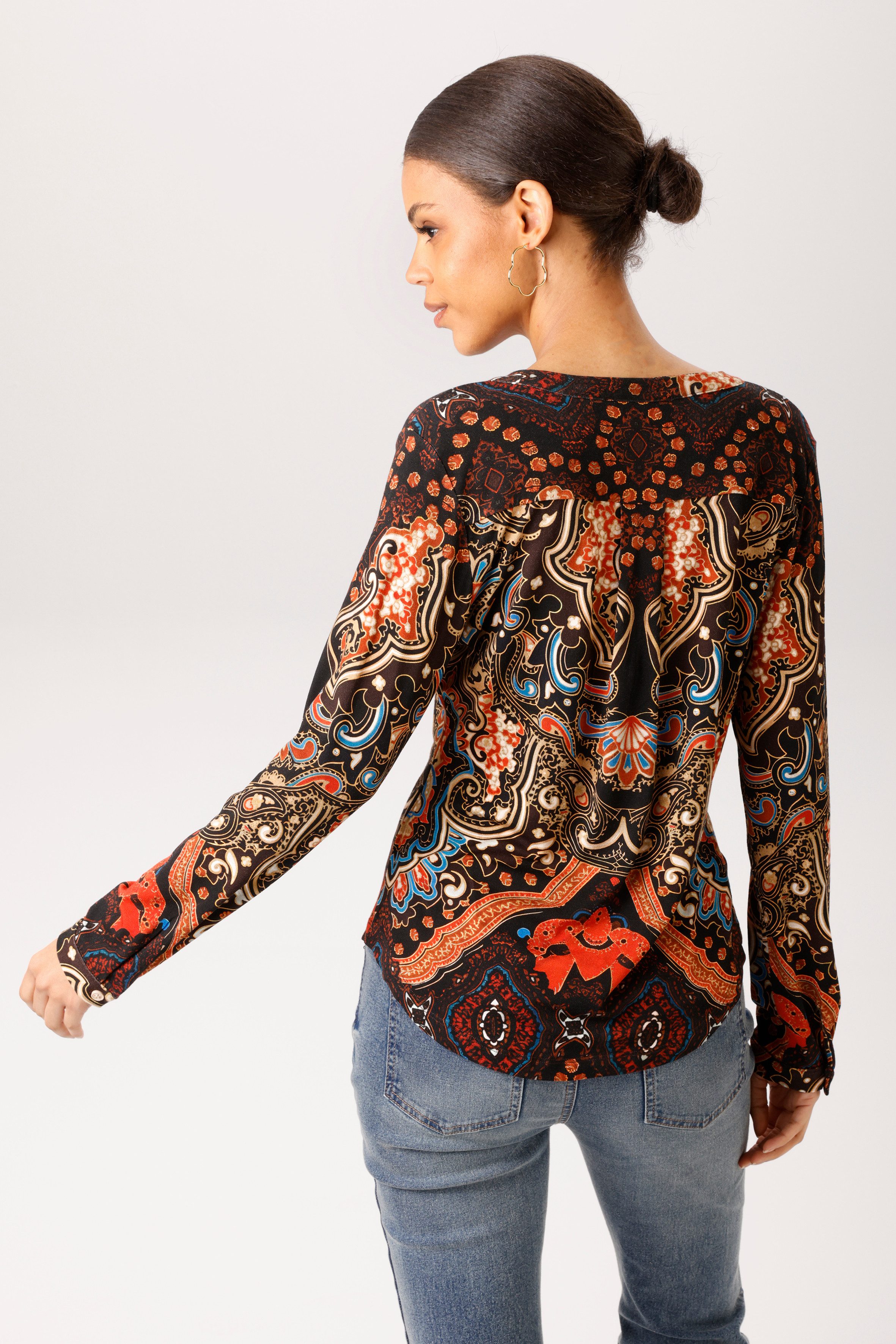 Aniston CASUAL Schlupfbluse mit farbenfrohen, fantasievollem Ornament-Druck - NEUE KOLLEKTION
