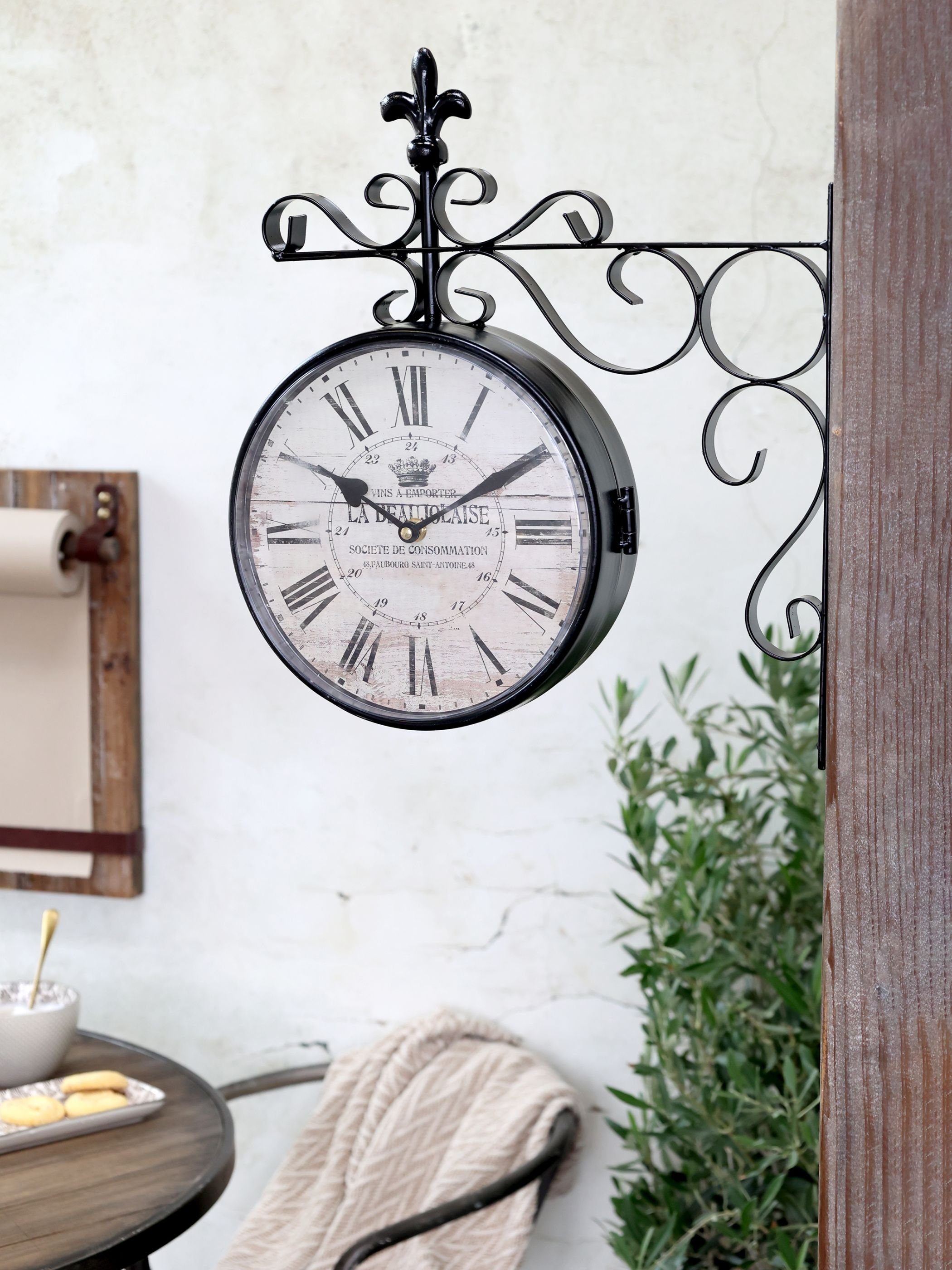Chic Antique Wanduhr Doppelseitige Wanduhr Bahnhofsuhr günstig online kaufen