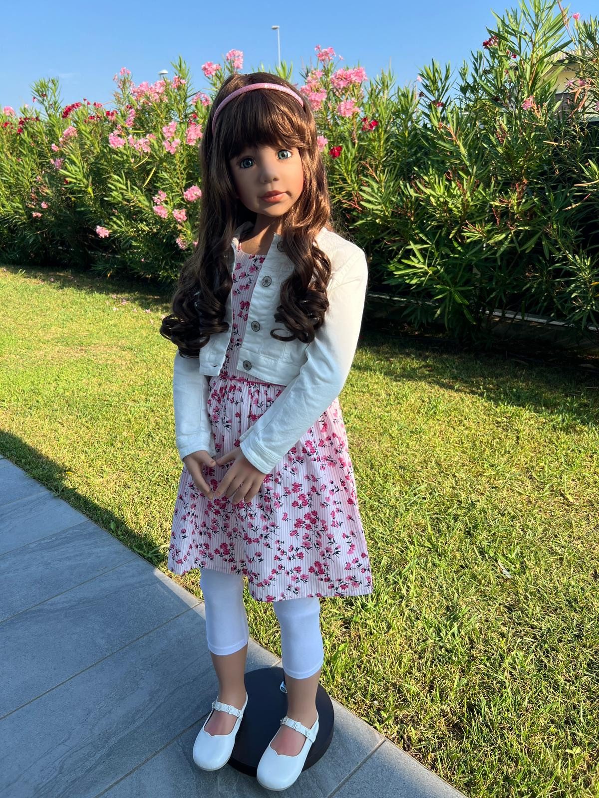 CMTPUPPENGALERIE Stehpuppe Bonnie von Monika Levenig - braun - 122 cm - (1- günstig online kaufen