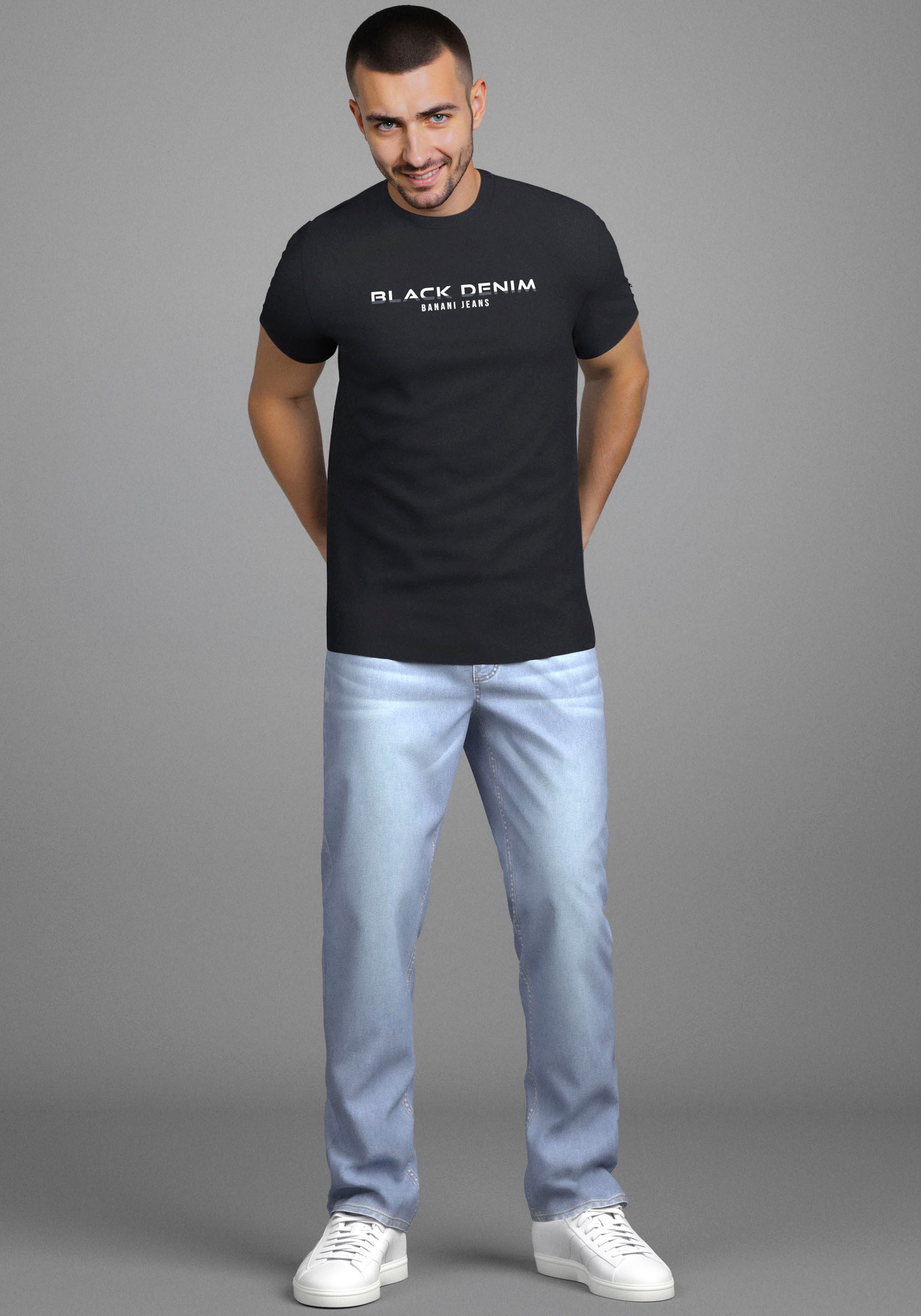 Bruno Banani T-Shirt kurzärmelig, schmal geschnitten, Rundhalsausschnitt – Bild 4 von 5