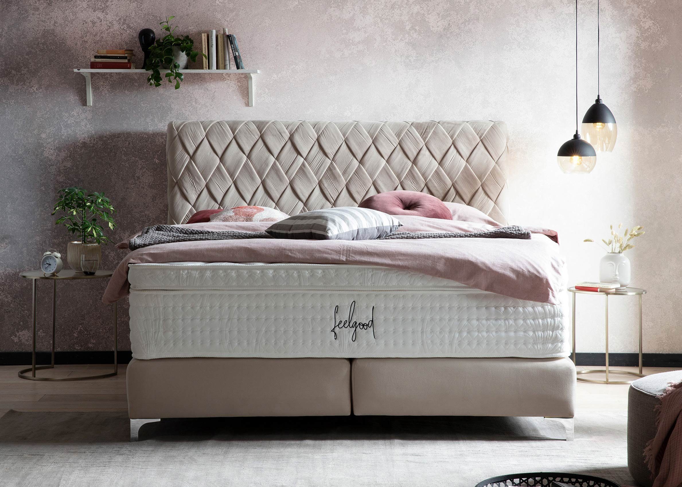 BettCo Boxspringbett Lyon (in Creme Velours, 140 x 200 cm), Kopfteil handgeflochten + optionaler Topper, Füße Chrom-Optik