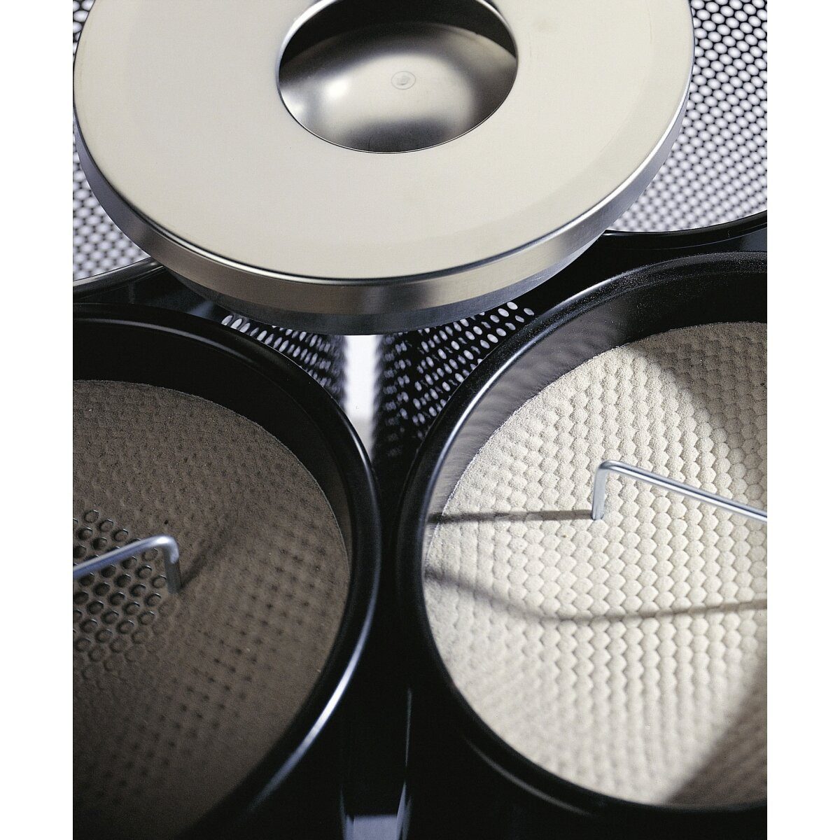 DURABLE Aschenbecher Sandfüllung für Aschereinsatz Nachfüllpackung für 3330,3331,3373 VE=1