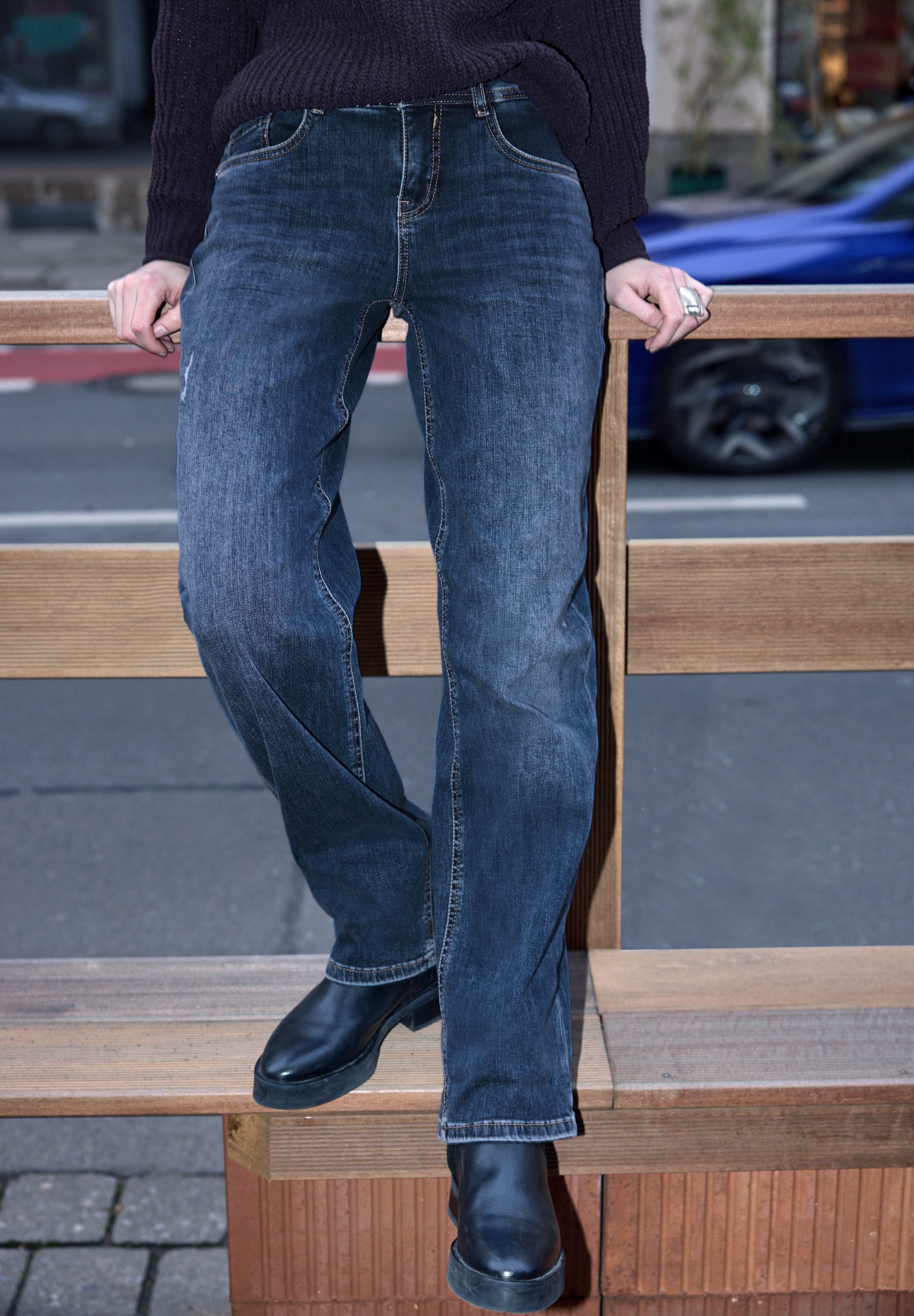 STREET ONE STUDIO Comfort-fit-Jeans mit destroyed Details – Bild 3 von 5