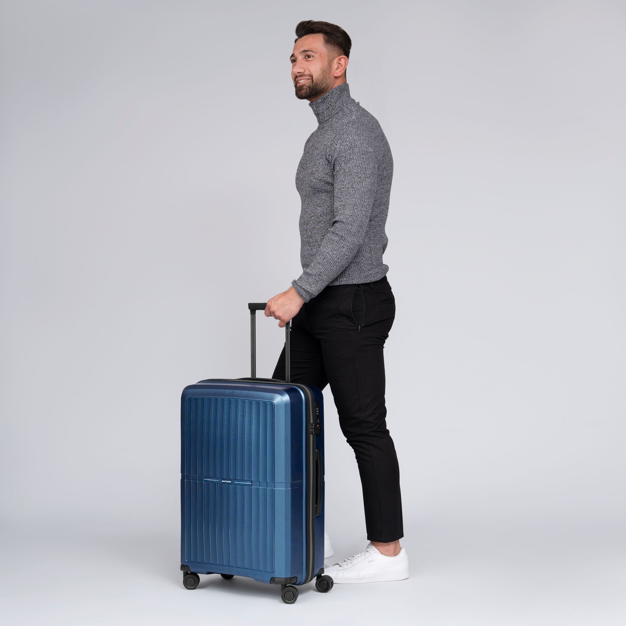 Rollen, 4 2 dark-blue metallic Collection 01, Polypropylen Hartschalen-Trolley Pactastic