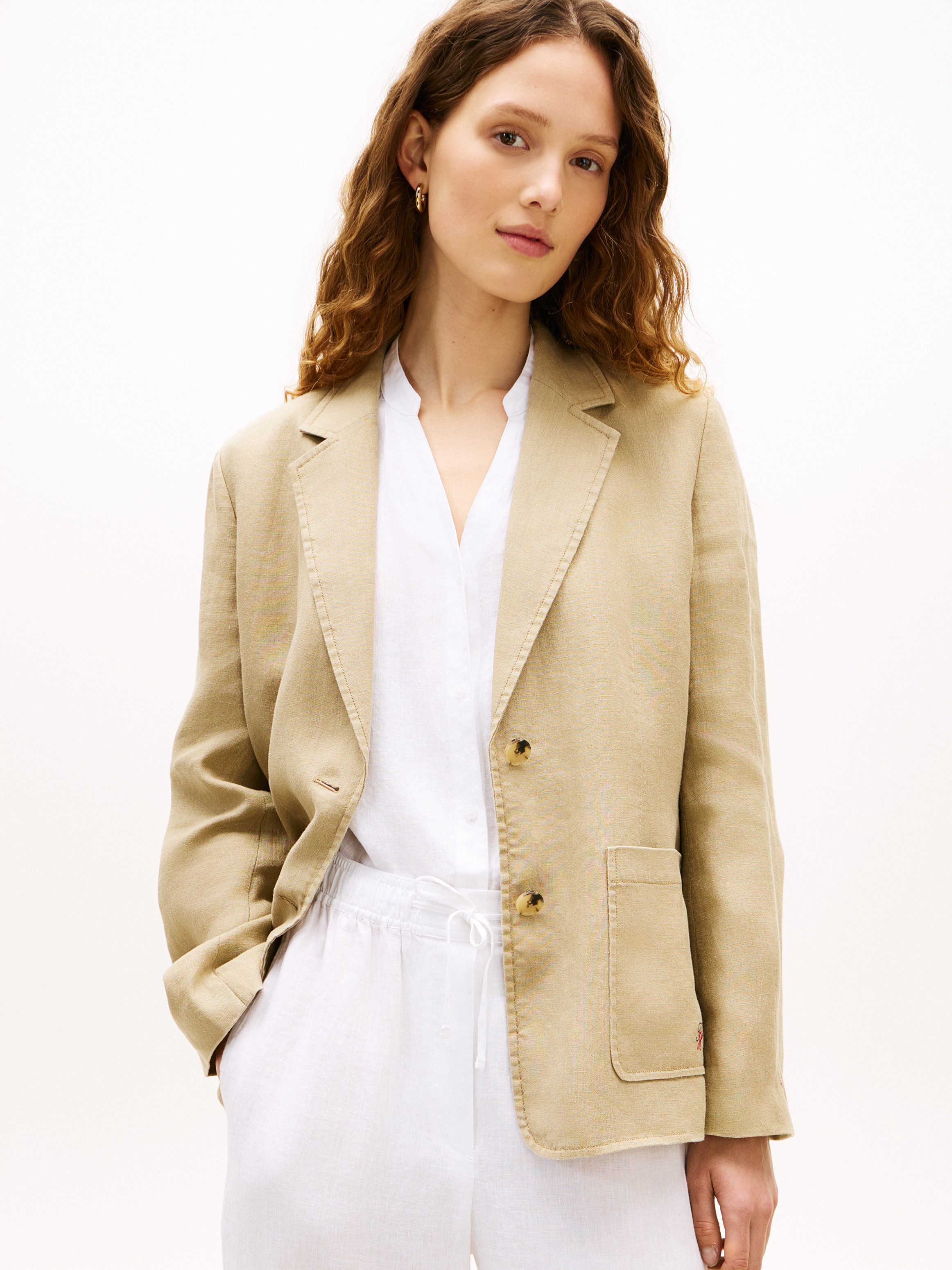 Tommy Hilfiger Kurzblazer NEW ESS LINEN REG SB BLAZER mit aufgesetzten Taschen