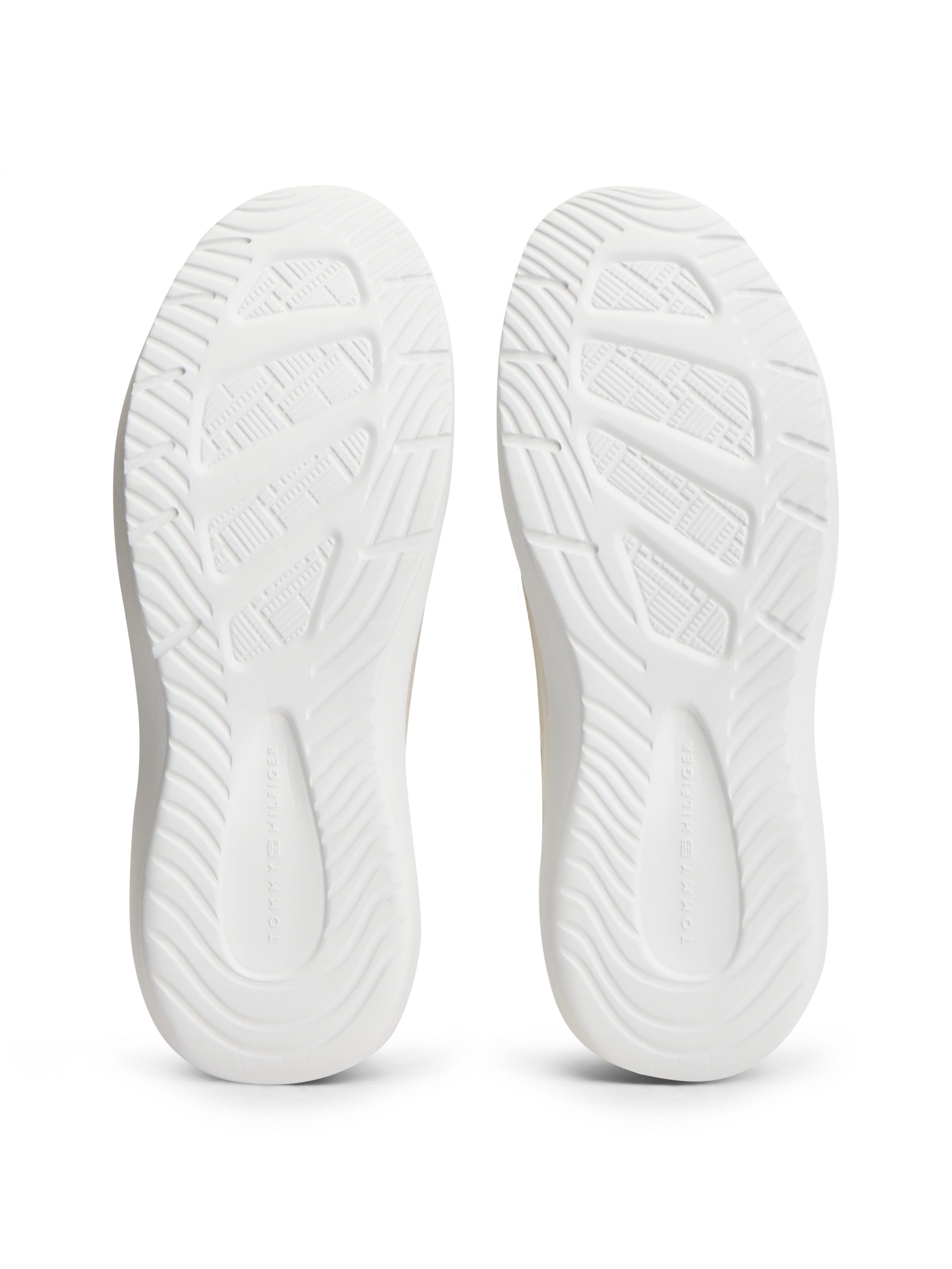 Tommy Hilfiger TH LIGHT RUNNER Sneaker Halbschuh, Schnürer mit Logoschriftzug an der Schuhzunge