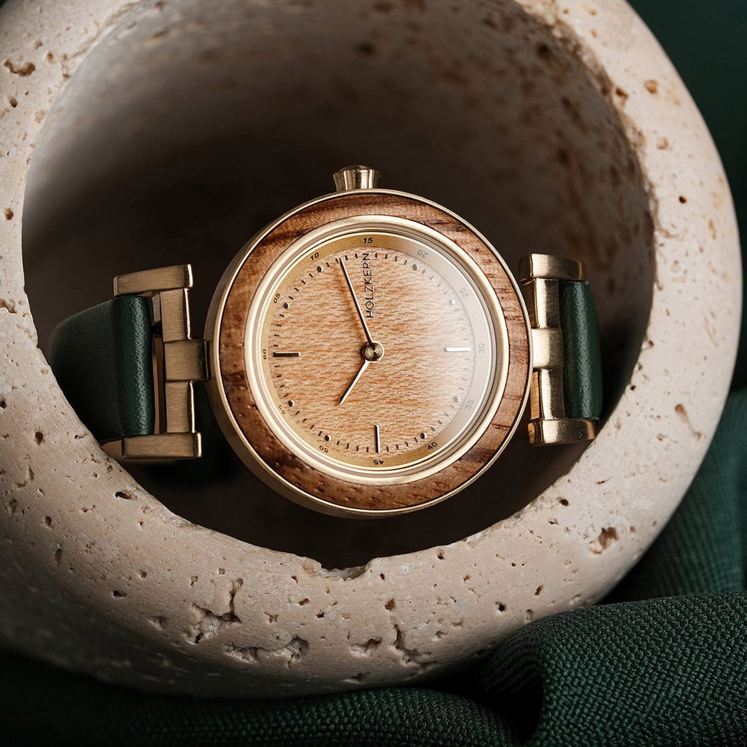 Holzkern Quarzuhr Quarz Laura Zebrano/Eiche