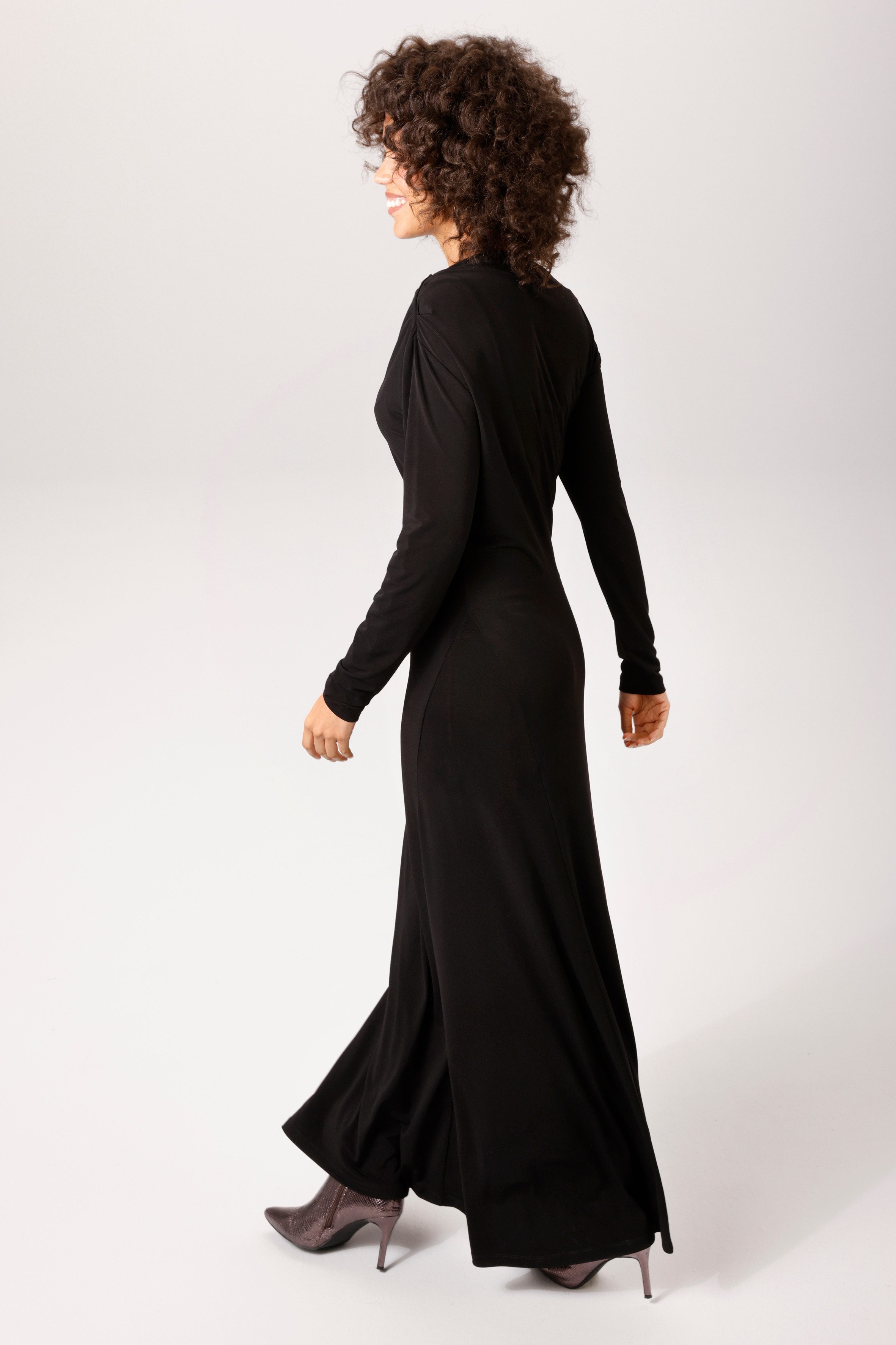 Aniston CASUAL Maxikleid mit asymmetrischen Wasserfall-Ausschnitt - NEUE KOLLEKTION