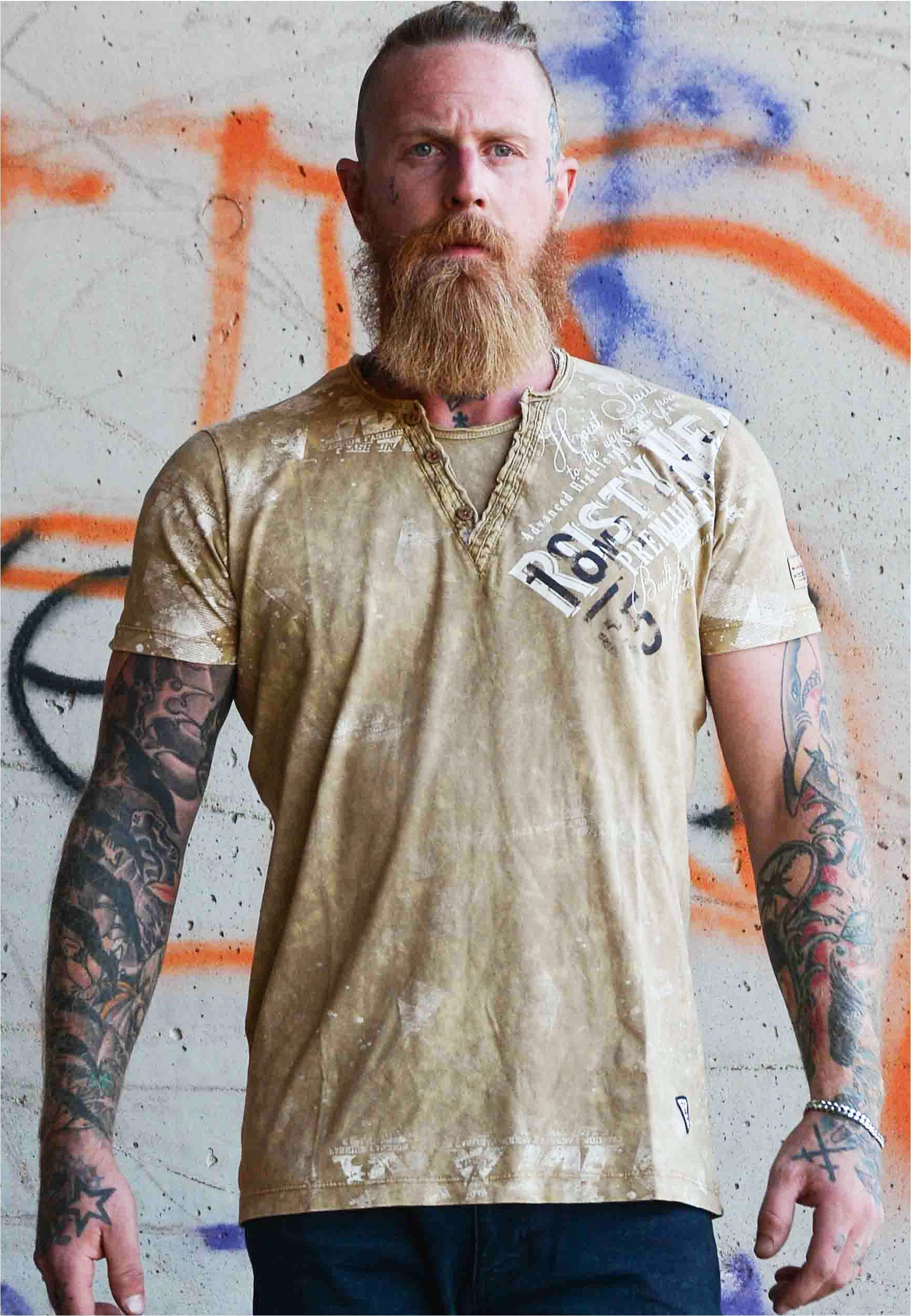 Rusty Neal T-Shirt im coolen Used-Look-Design