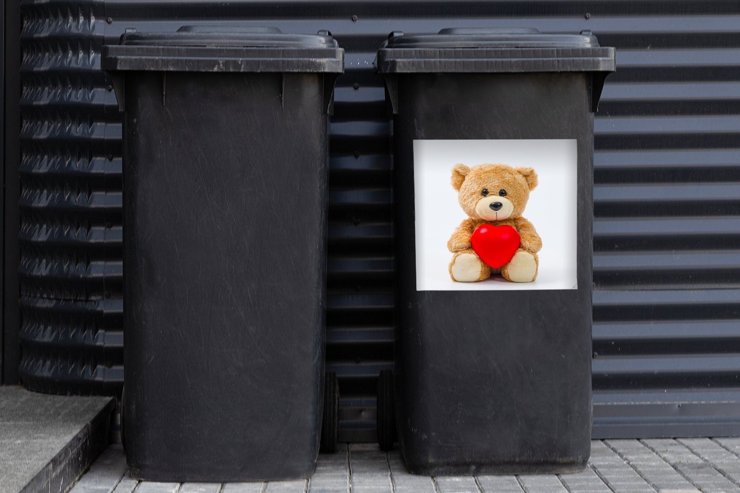 Valentinstag (1 Abfalbehälter St), Teddybär Mülleimer-aufkleber, Sticker, Ein Mülltonne, Container, MuchoWow zum Wandsticker