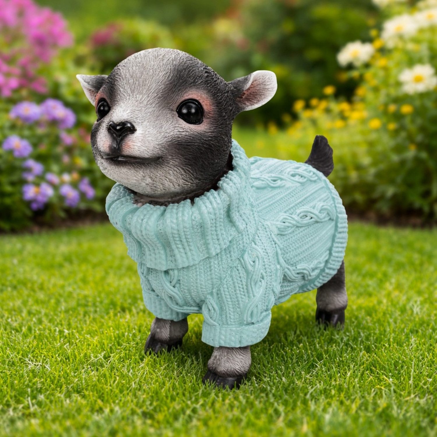 Online-Fuchs Gartenfigur süße Ziegen mit Pulli für außen - Deko Figuren Frühling, Sommer, (16 oder 24 cm groß), aus langlebigem Kunstharz gefertigt, wetterfest - 16 bis 24 cm groß