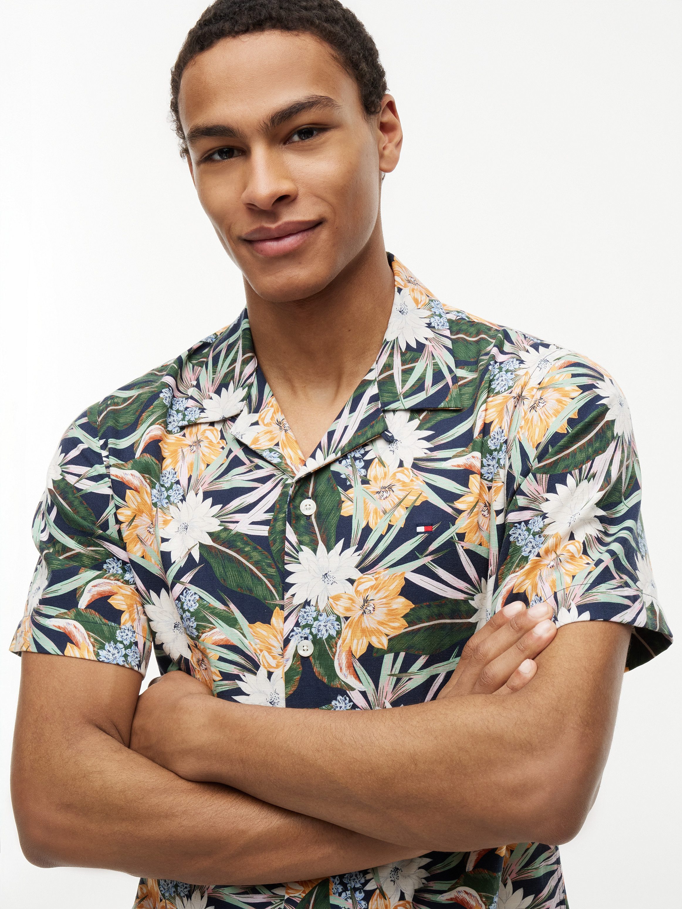 Tommy Hilfiger Kurzarmhemd CO LYOCELL FLORAL SS SHIRT mit Allover-Print, Regular Fit