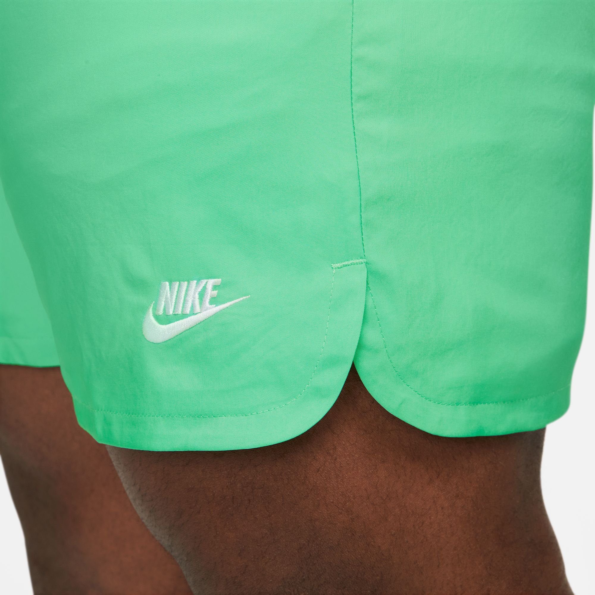 Nike Sportswear Shorts Sport Essentials Men's grün Woven Shorts Lined Flow