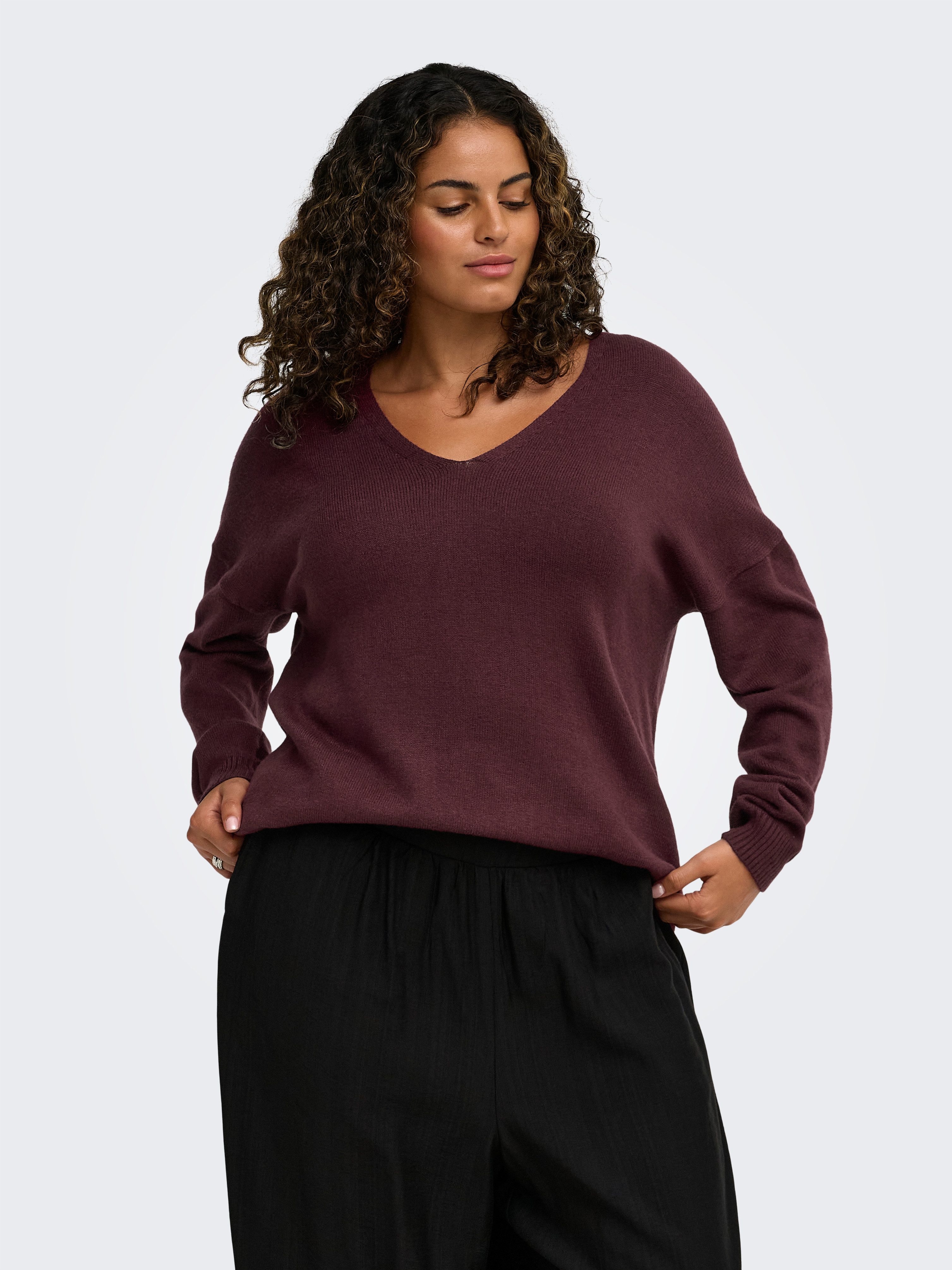 ONLY CARMAKOMA V-Ausschnitt-Pullover CARMARGARETA LS PULLOVER KNT NOOS Viskosemischung, regular fit