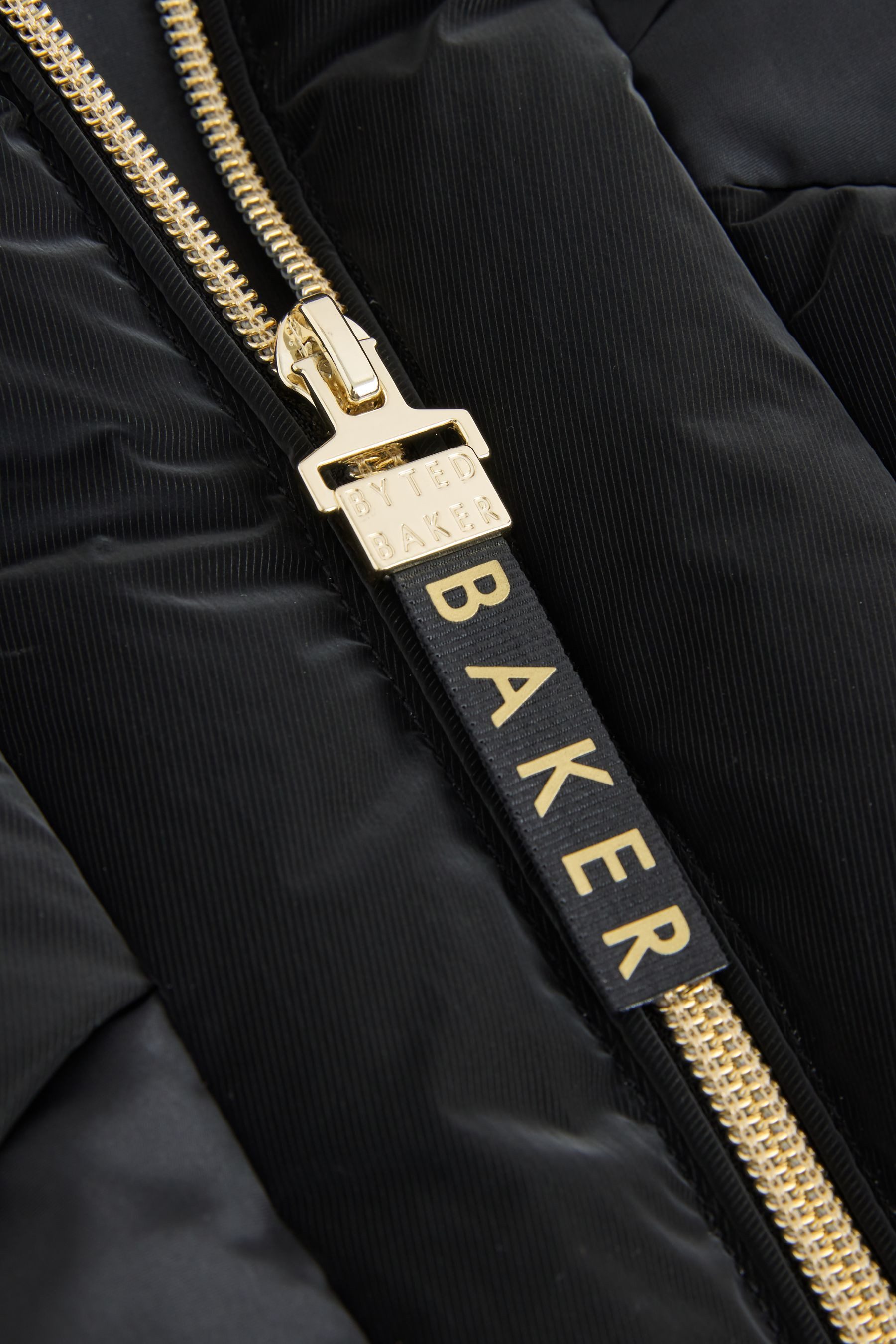 Baker by Ted Baker Steppmantel Baker by Ted Baker Wasserabweisender Steppmantel (1-tlg)