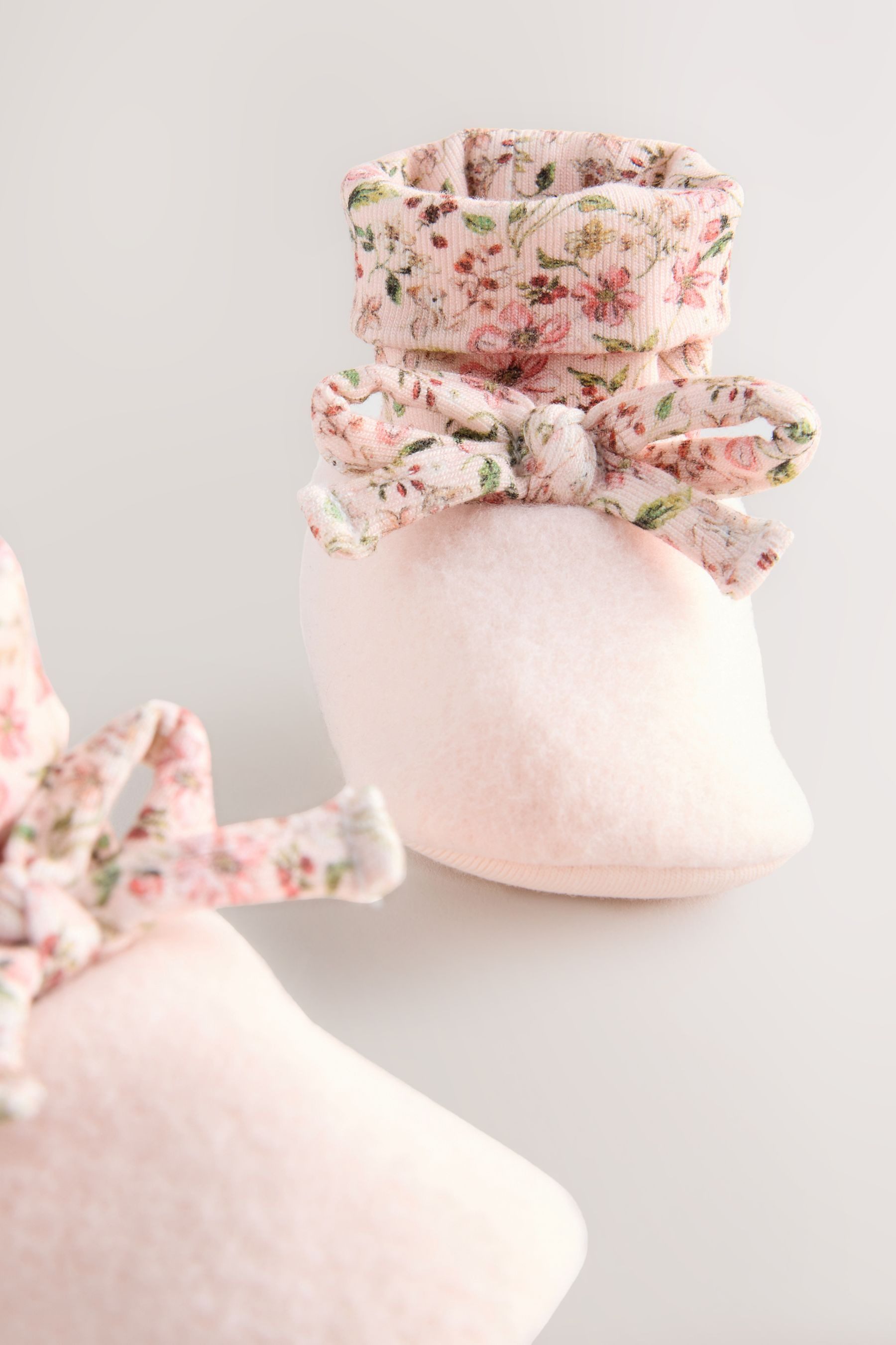 Next Baby Schnürstiefel mit floralem Print Babystiefel