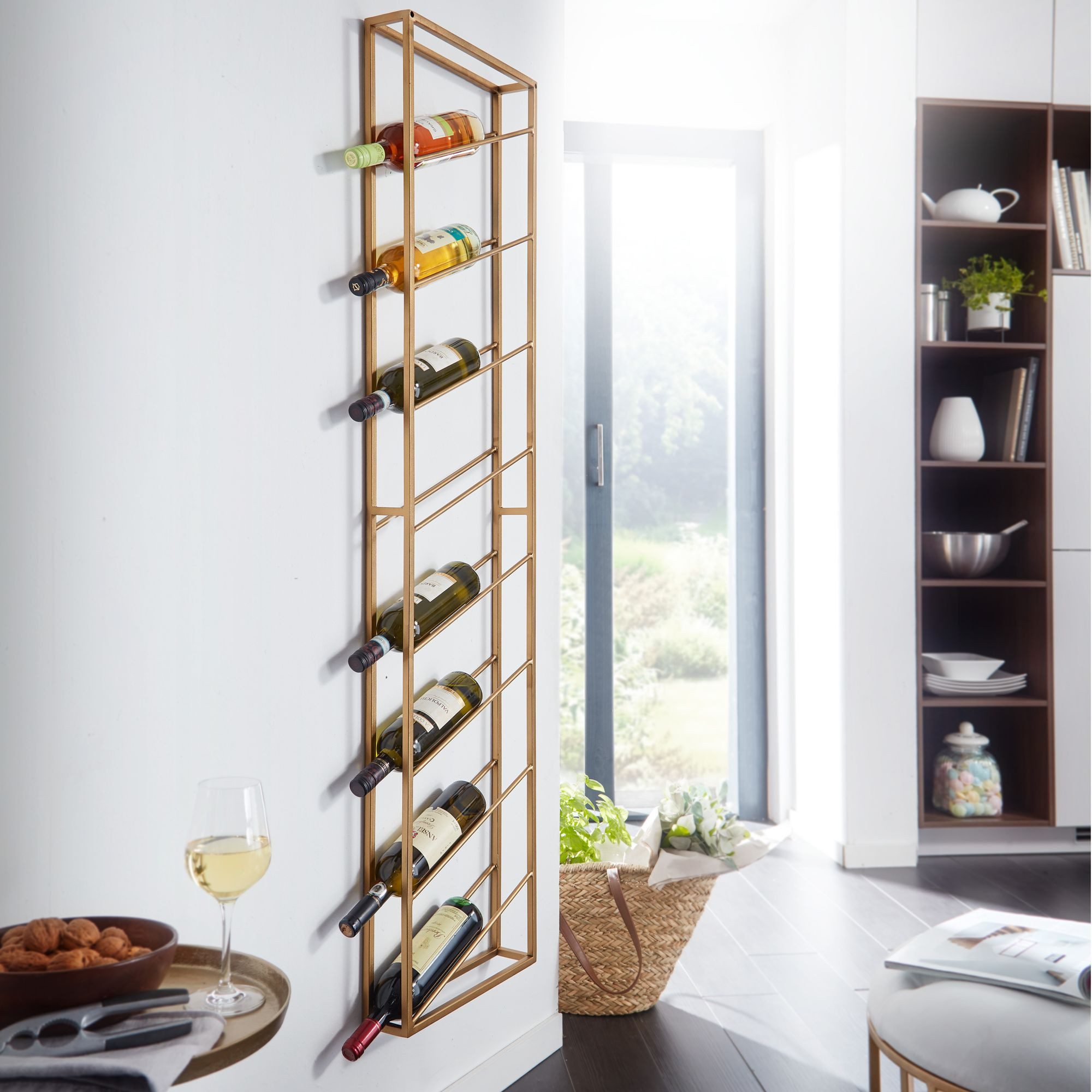 furnicato Weinregal Weinflaschenregal 150x36x8 cm Golden, 1-tlg., Handgefertigter Weinständer mit schräger Lagerung für die Wandmontage