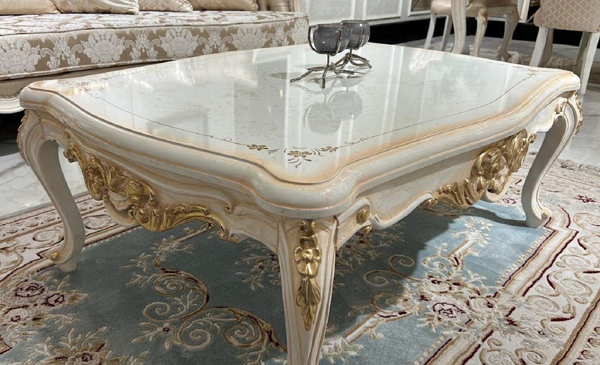 Casa Padrino Couchtisch Casa Padrino Luxus Barock Couchtisch Weiß / Beige / Gold - Massivholz Wohnzimmertisch im Barockstil - Barockstil Wohnzimmer Möbel - Barock Möbel - Barock Einrichtung - Luxus Möbel im Barockstil