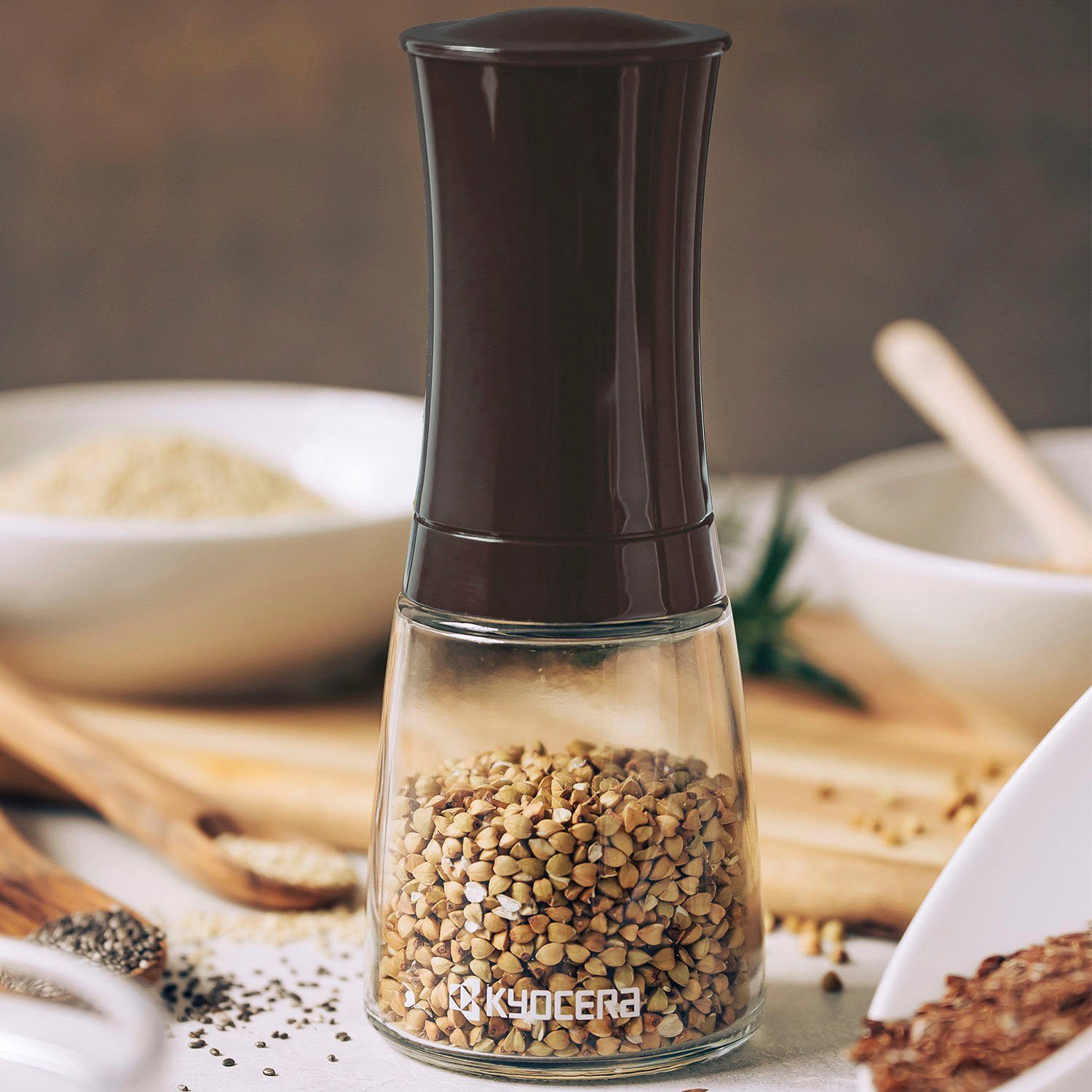 KYOCERA Getreidemühle manuell, Keramikmahlwerk, für Leinsamen, Quinoa, Fenchel