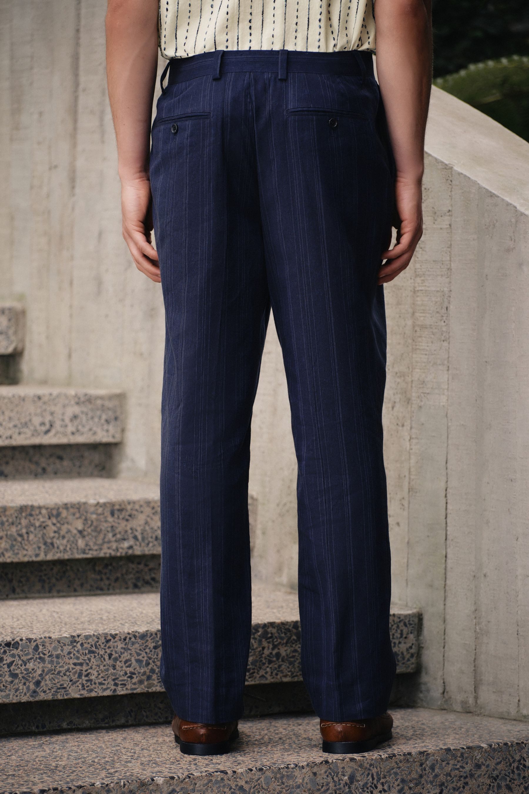 Next Anzughose Relaxed Fit Anzughose aus Leinenmix mit Streifen (1-tlg)