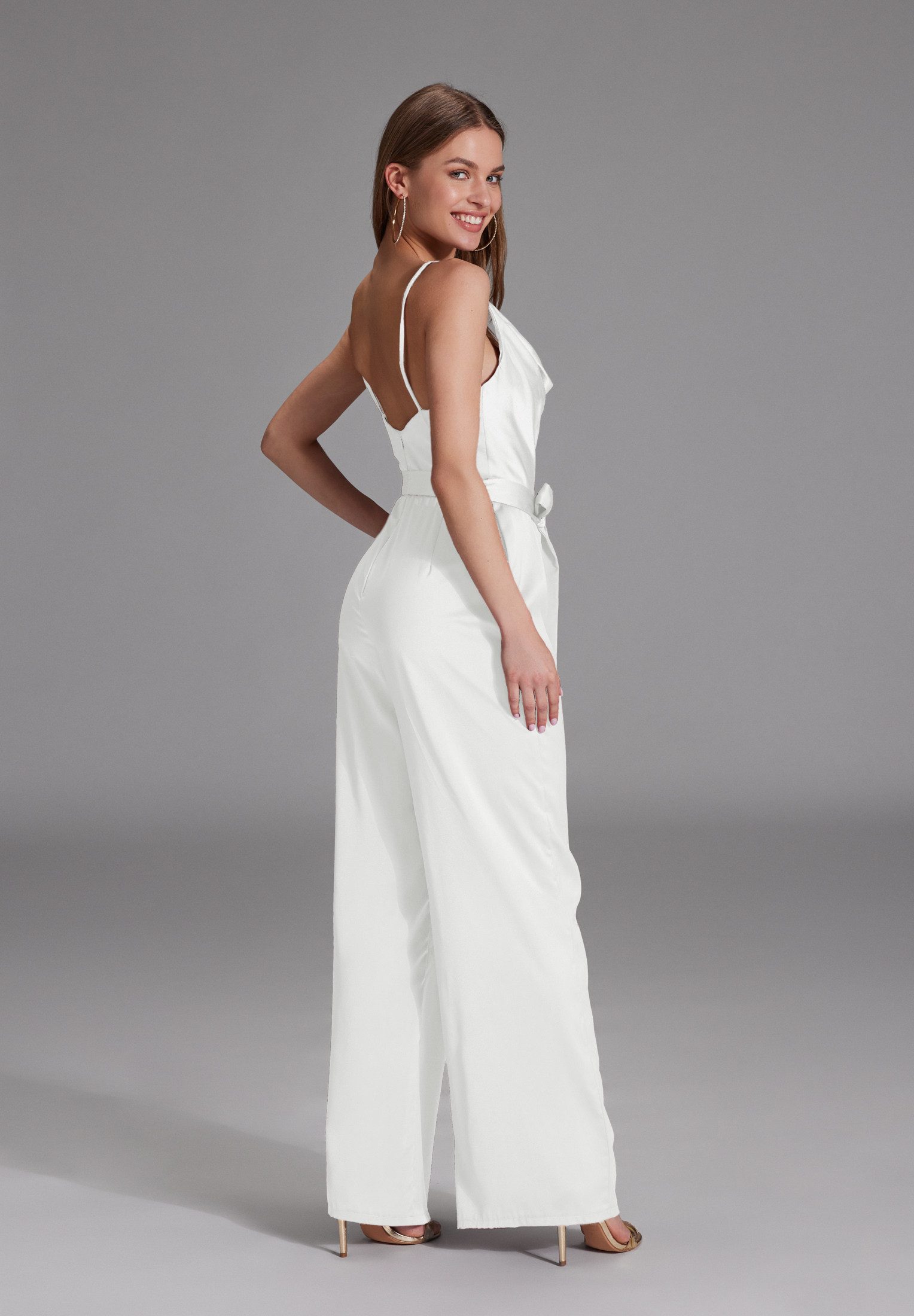 Hey Kyla Jumpsuit - Satin Jumpsuit mit Bindegürtel Oberteil in figurbetonte günstig online kaufen